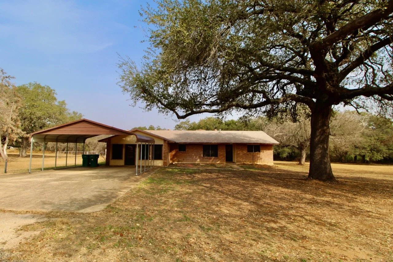 19280 Blume Dr Lytle, Tx