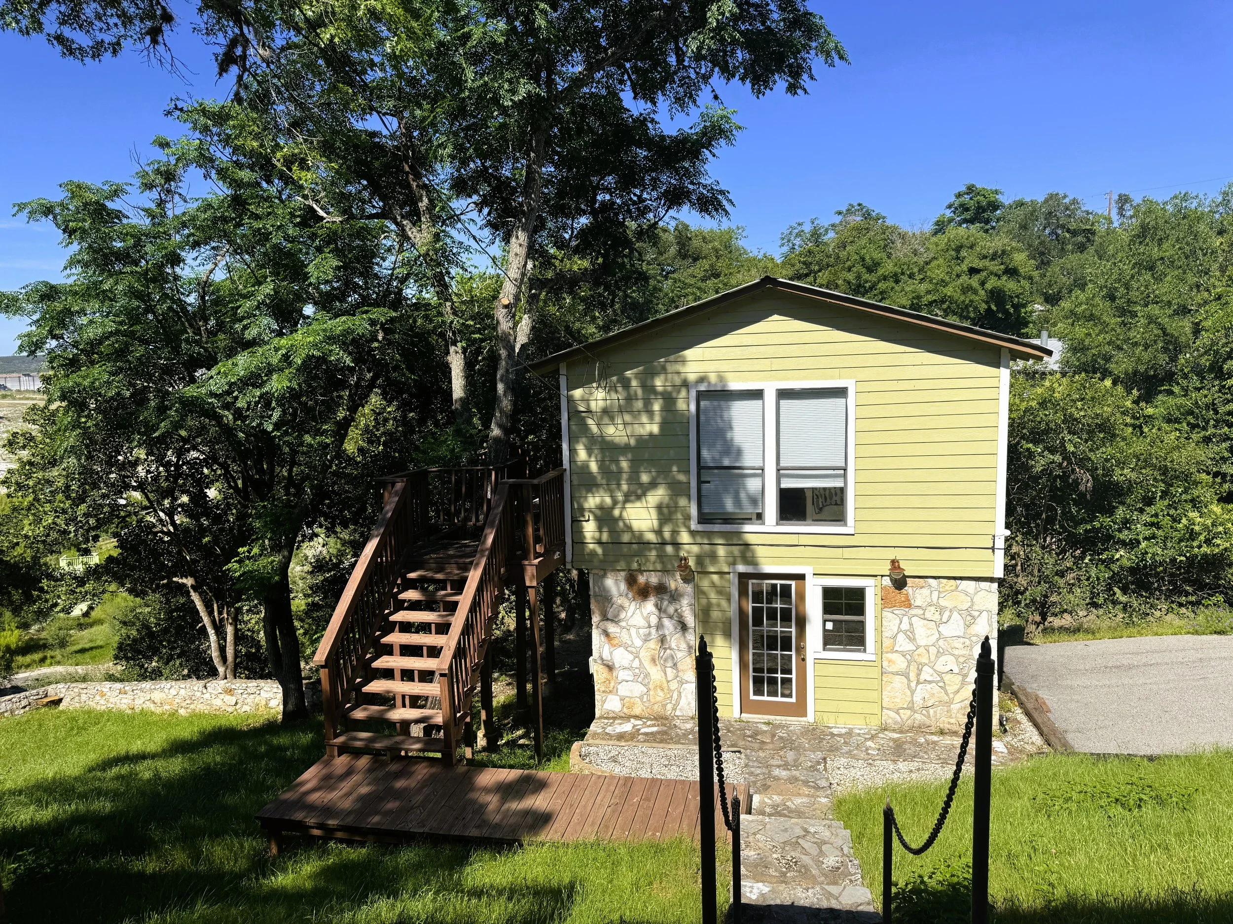 330 Private Rd 2610, Mico TX 