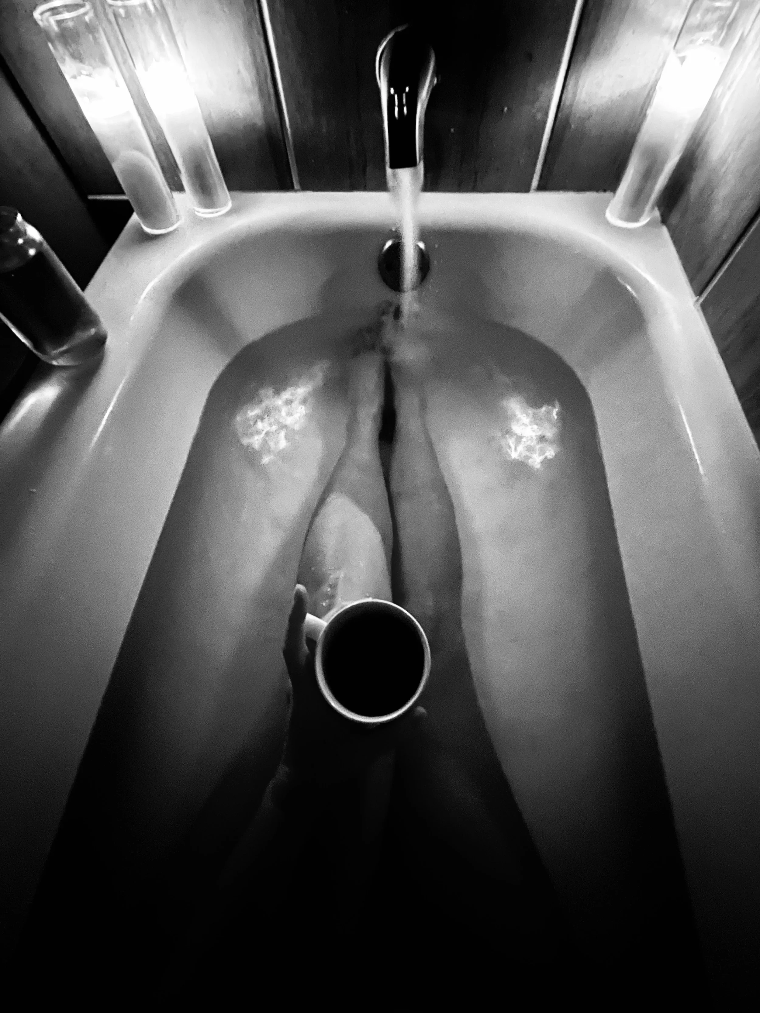 a fullmoon candlelight lullaby.