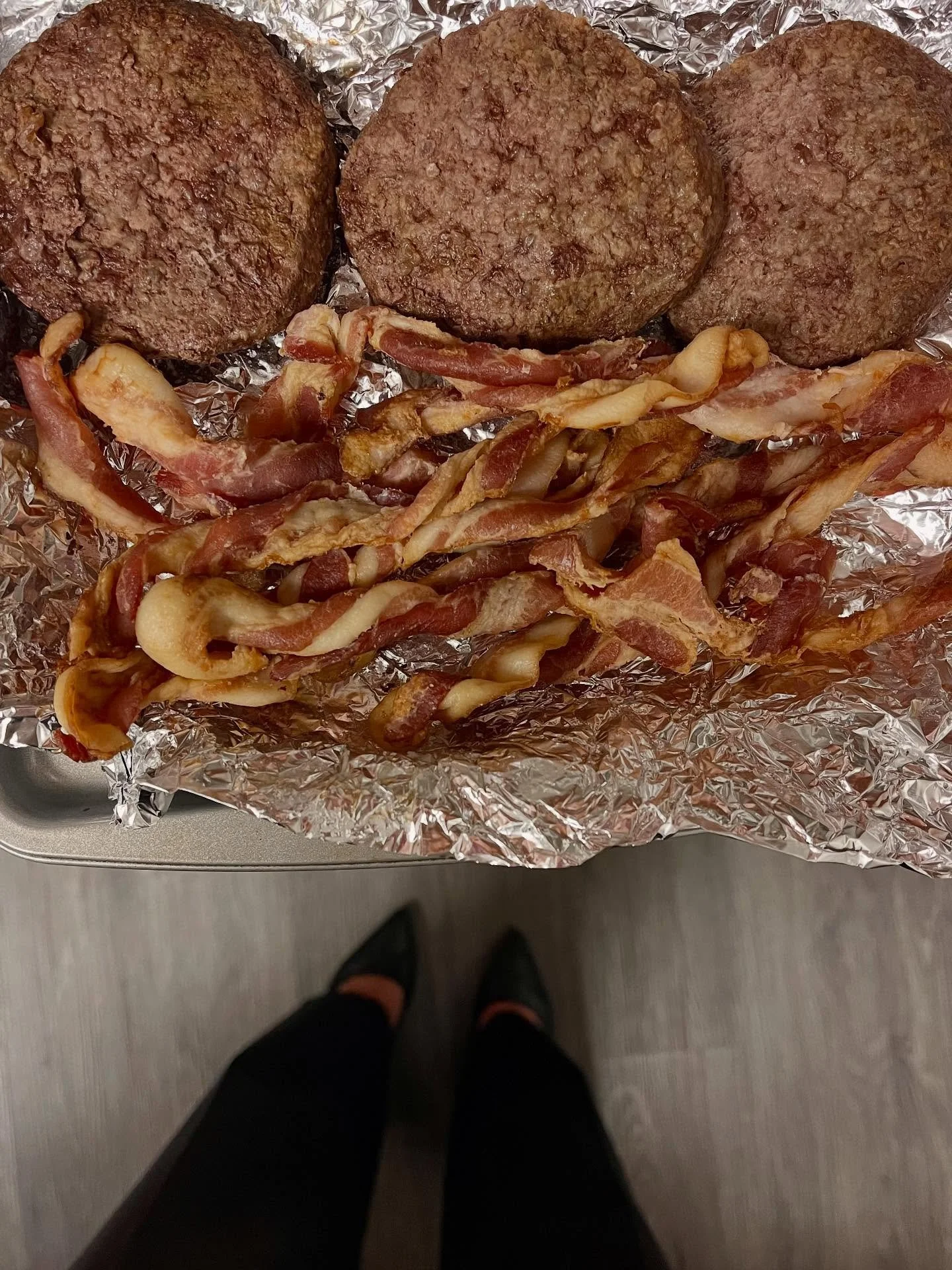 heard recently
that eating meat is a trait
commonly associated with #toxicmasculinity.
.
for the Love of all that is Logical, Rational, + SANE,
where DO they come up with this garbage?&hearts;
#eatrealfoodandtellthetruth #rockyourtemple #allthemeat #