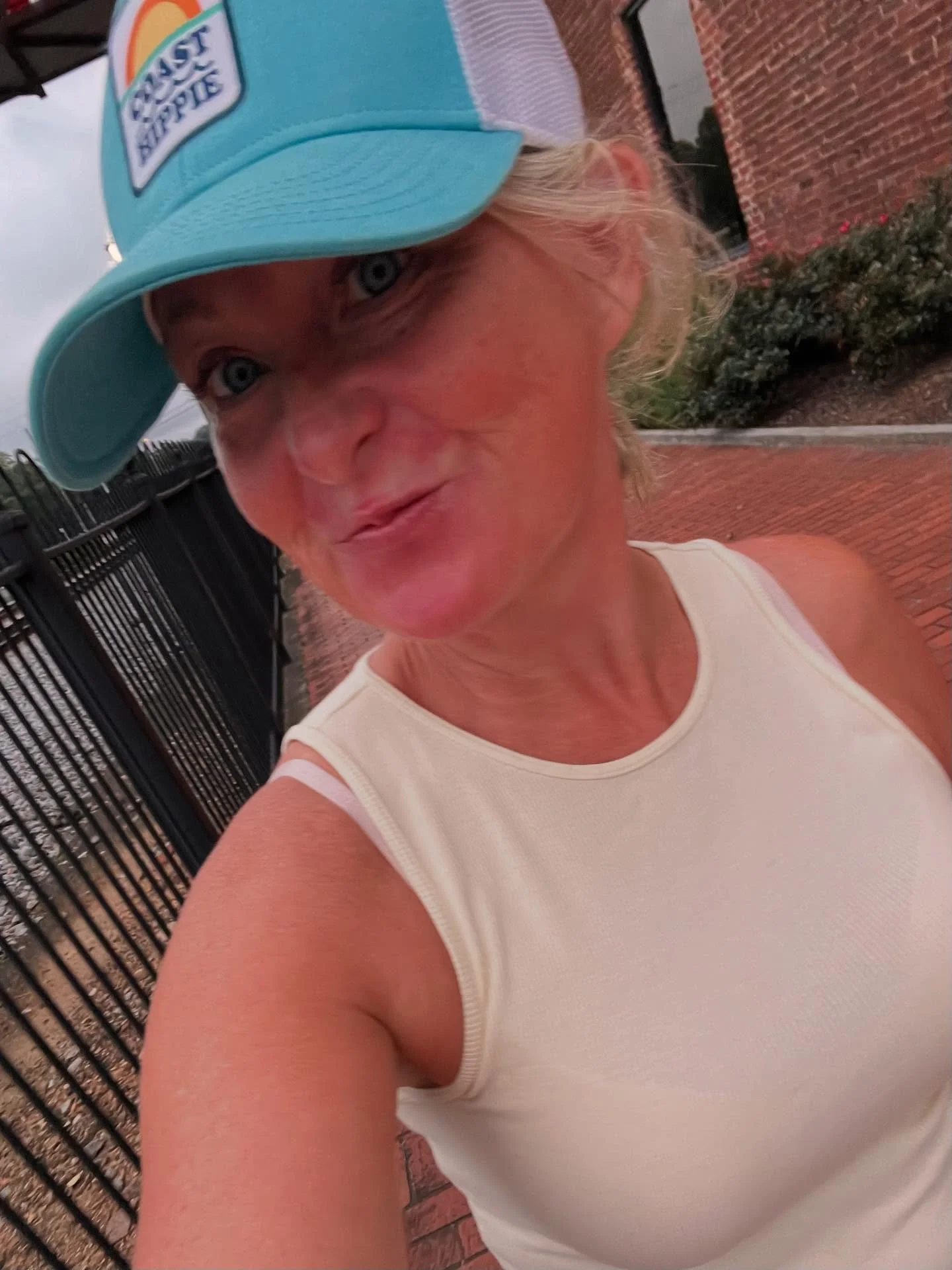health IS
the premature-aging remedy.
so if you look + feel haggard&mdash;
it's because your body is miserable.
be gentle with yourself today.
like your own best friend.&hearts;
#morningwalksaremymedicine #wakeupbeawesome #mindsetiseverything #rockyo