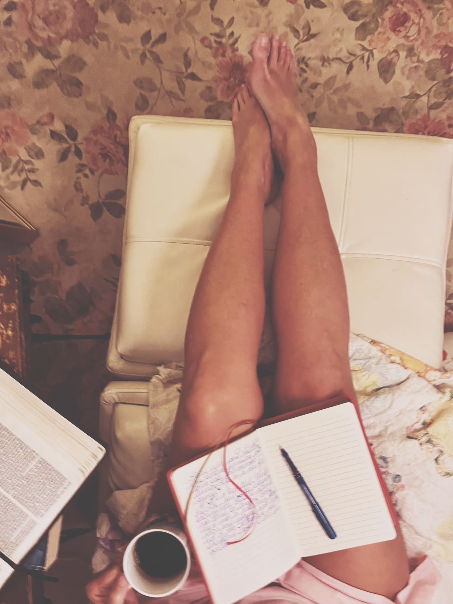 yes, i get up early every morning
+ study The Bible + work through
the junk inside of me before i
face the day ahead.
.
yes, i've already read The Bible
through a few times before.
.
no, i don't think i'll ever fully
absorb the wisdom within.
i learn