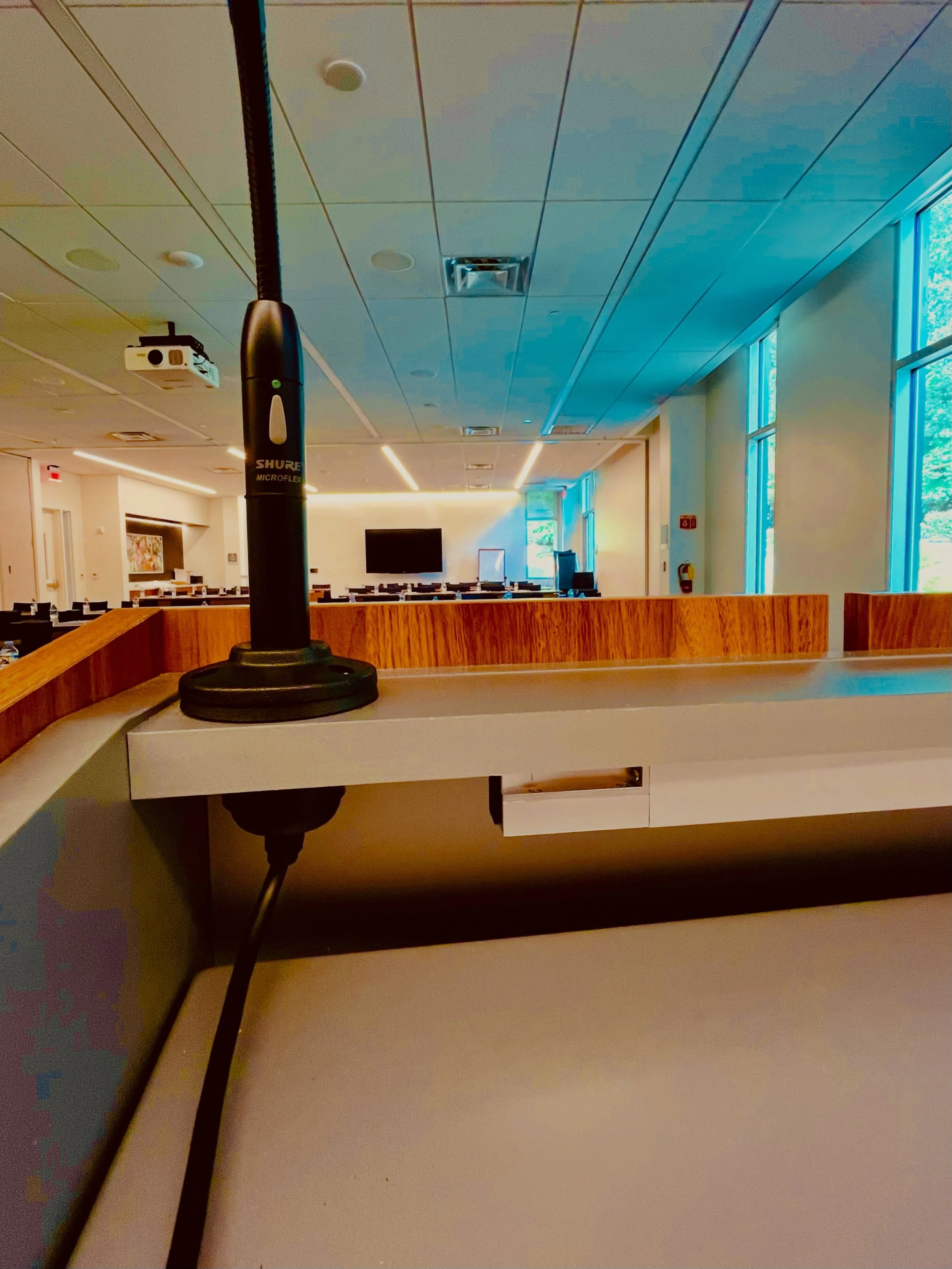 'had a visit from Daddio yesterday
when this lectern mic needed a fix.
i won't get into the supernerd details,
but i heard Dad's voice in my heart,
muttering explicatives under his breath,
as he worked through me to get
the bare-boned audio "sys