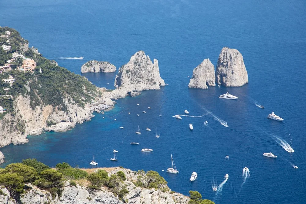 Faraglioni Capri, Italy.jpg