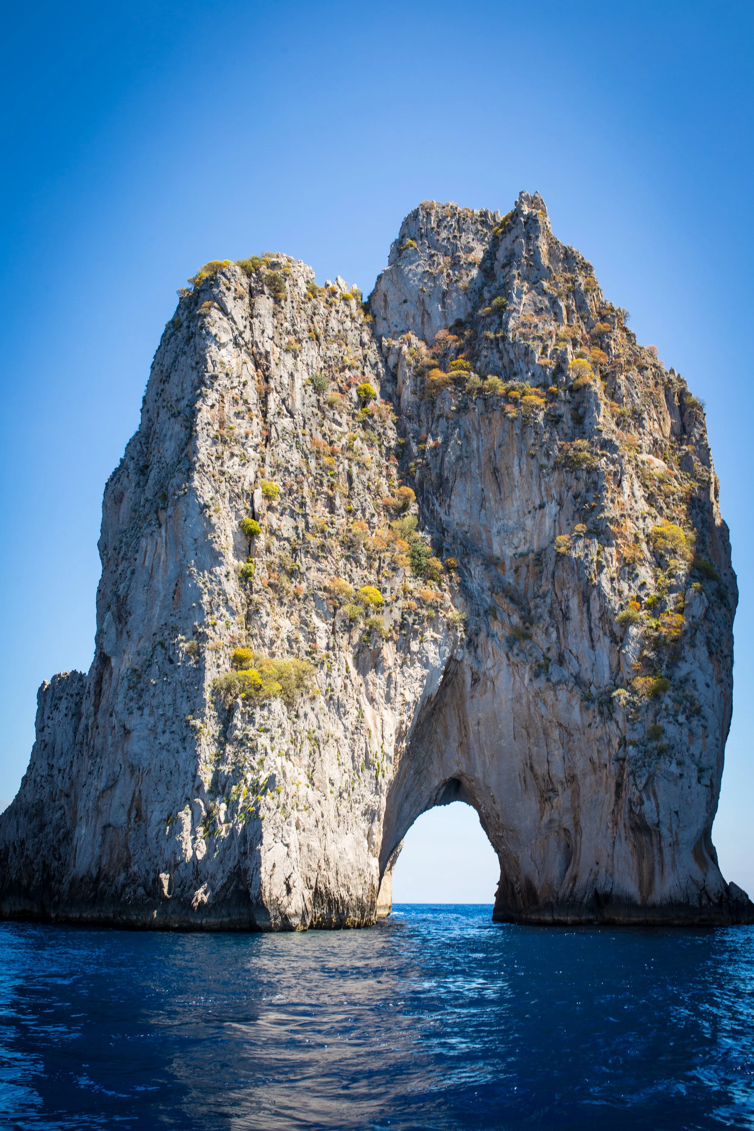 Faraglioni_Capri, Italy
