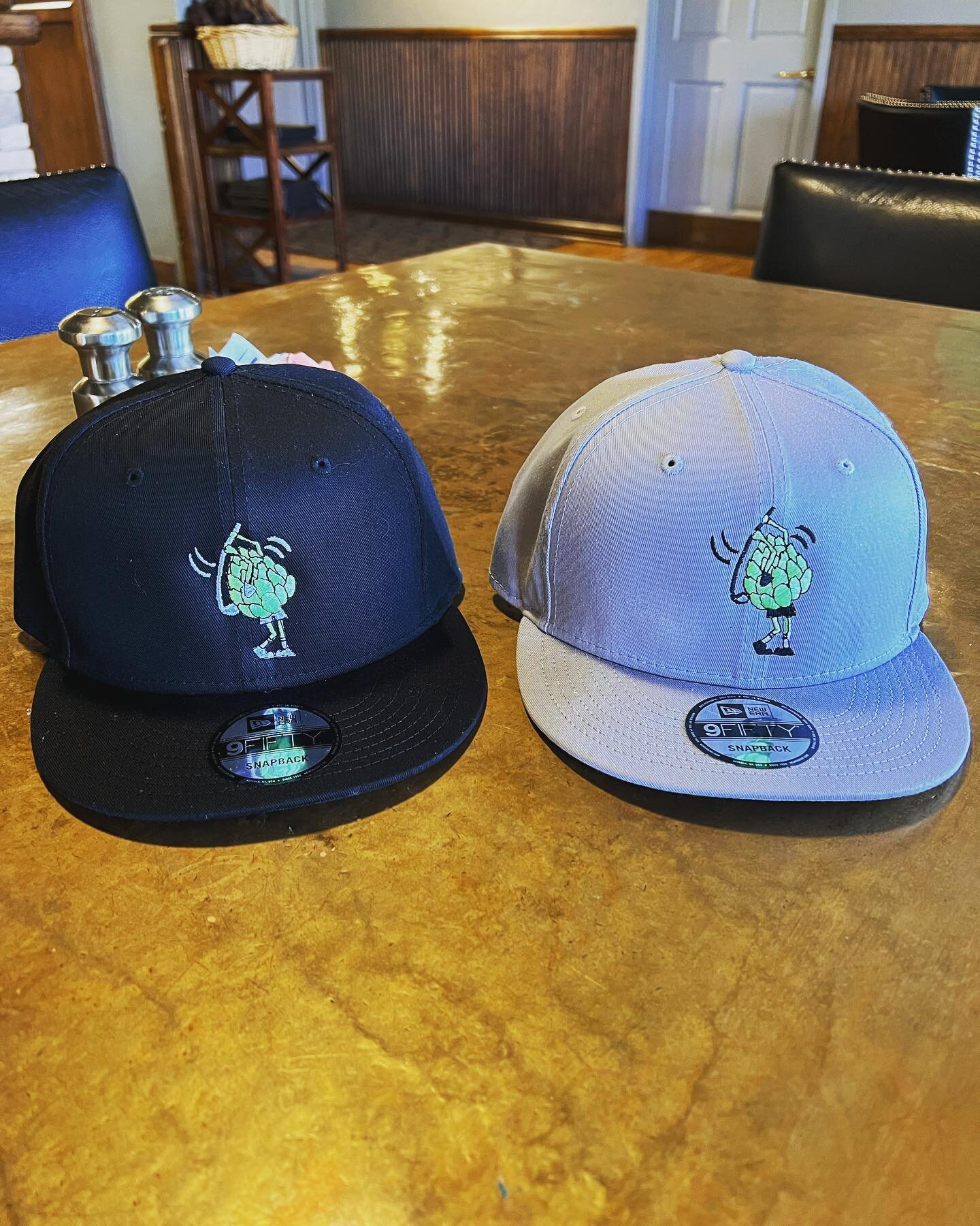 Got a couple inquiries regarding these hats! We just got these but hit up our website, different colors available&hellip;⛳️🏌🏽