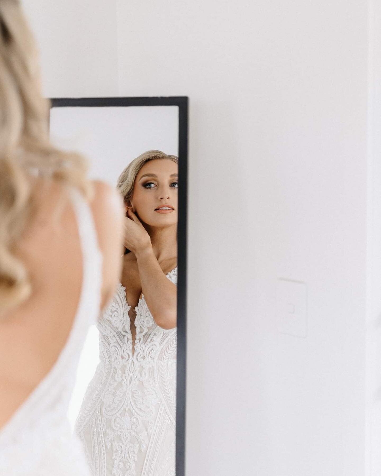 All the emotions in these few moments before leaving to get married. This is always a favourite part of my day. 

Some advice for all my up coming brides, make sure there is enough time between hair and makeup finishing and leaving to be able to enjo