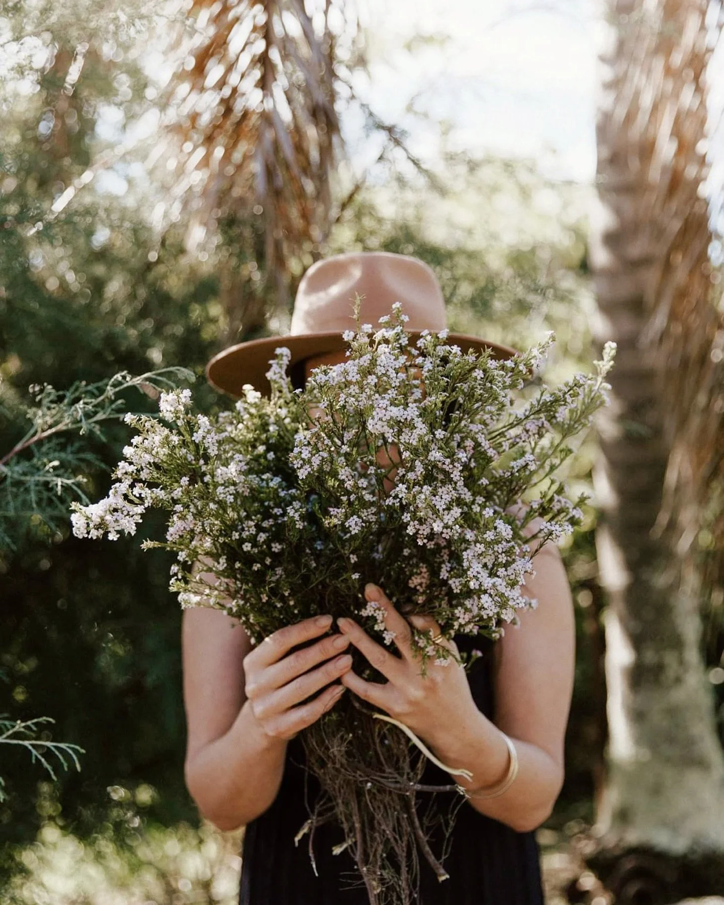 As many of you know winter time I focus on working a lot with small businesses and creating images that really represent their brands. This is such a huge passion of mine and I am super grateful to all the people who support my small business in this