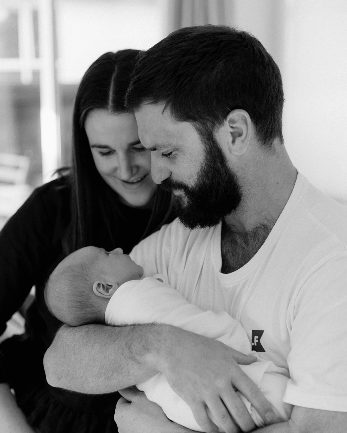 Welcome to the world Fin!!

Thank you for inviting me into your home to capture these precious moments for you. 
Keep scrolling to the last image to see the beautiful magazine full of images from their wedding I photographed in 2024.