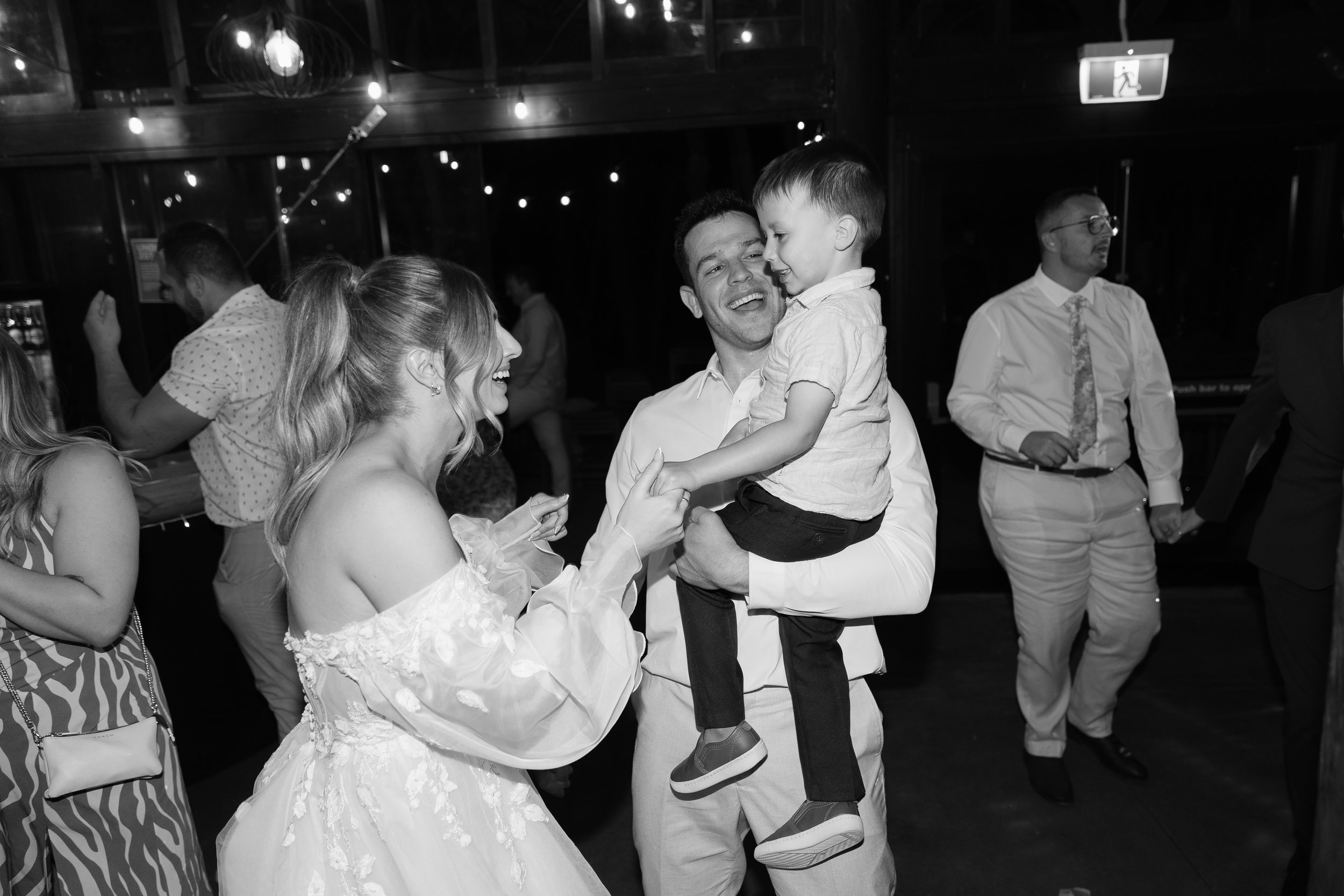 JORDAN & ELLA R LG-437.jpg