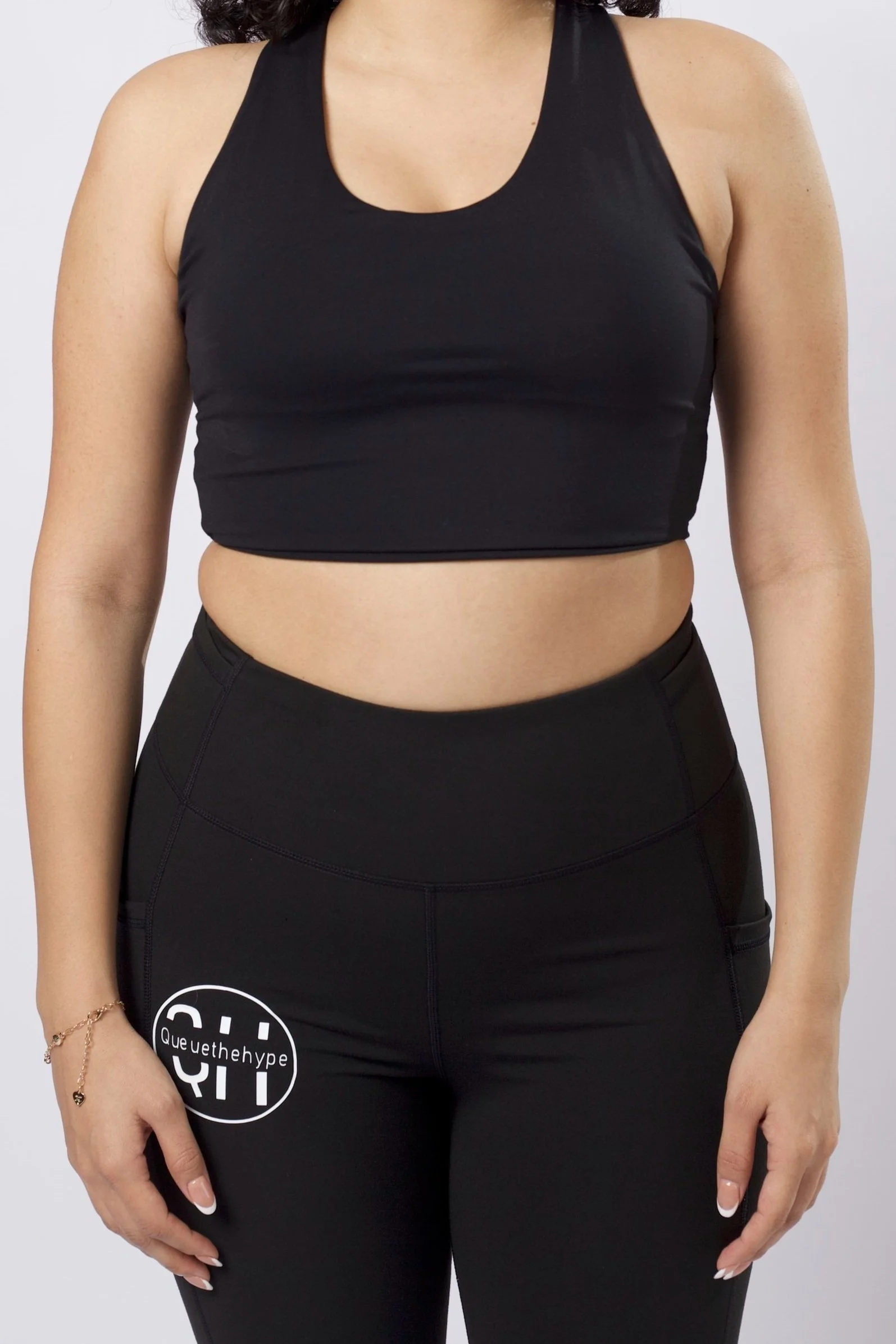 black%2Bsports%2Bbra%2Bfront%2Bview.jpg