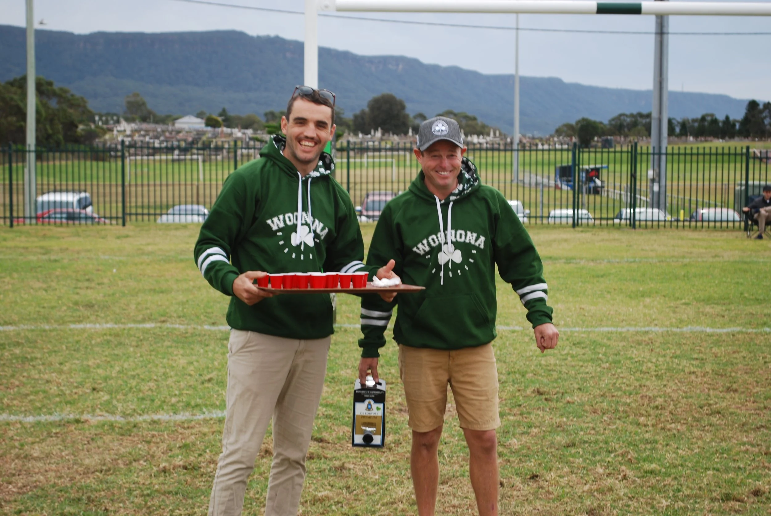 4 Golden Oldies Shamrock Champagne waiters.JPG