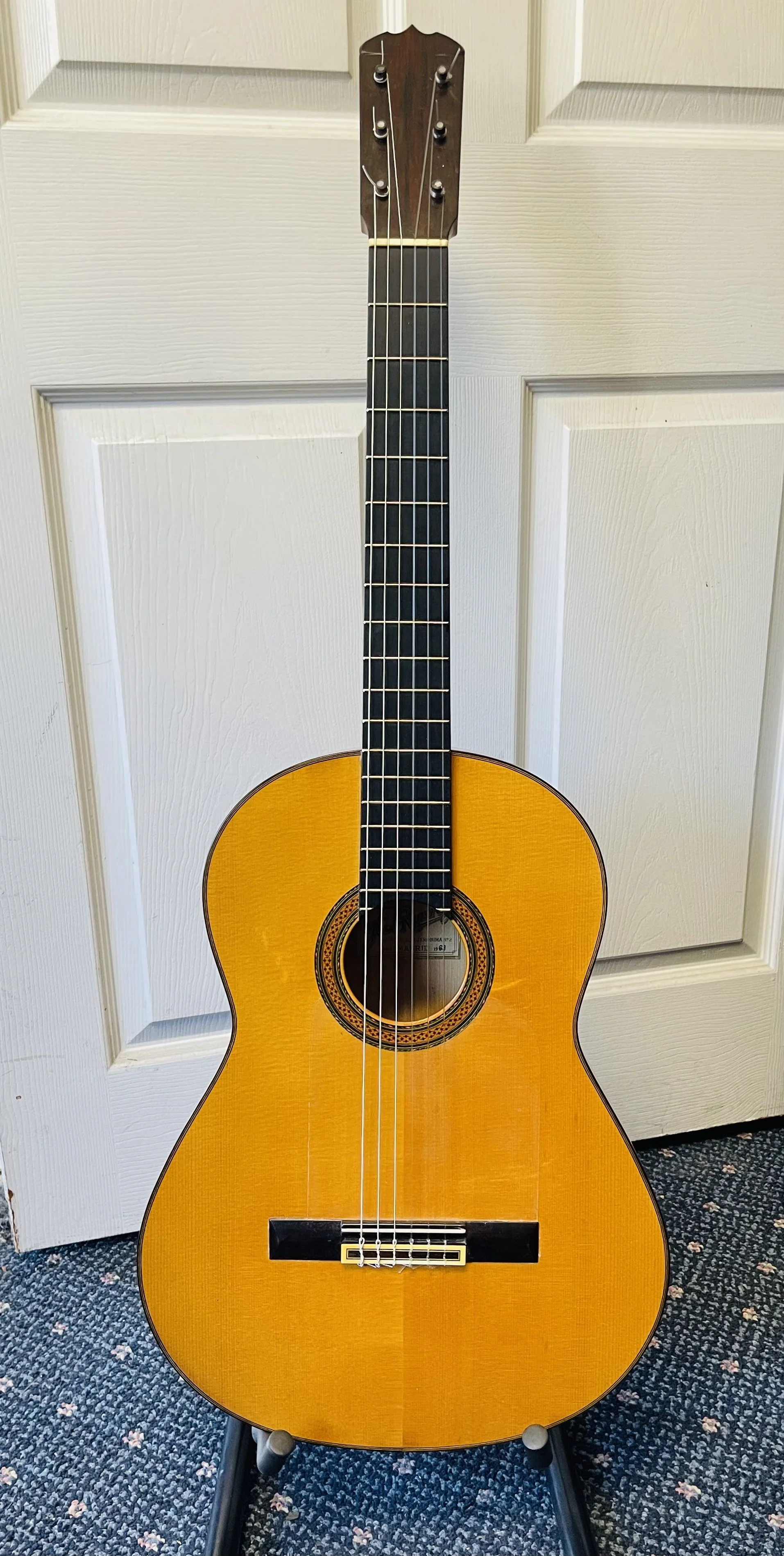 Long Beach Guitar Shop