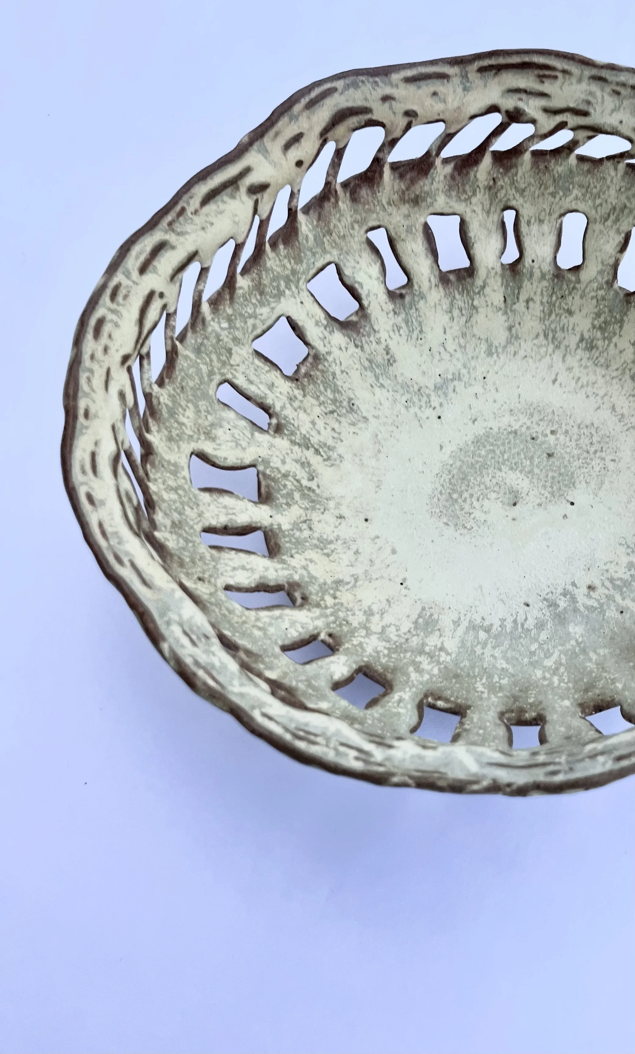 LEPIC039-Yellow basket Bowl-7.jpeg