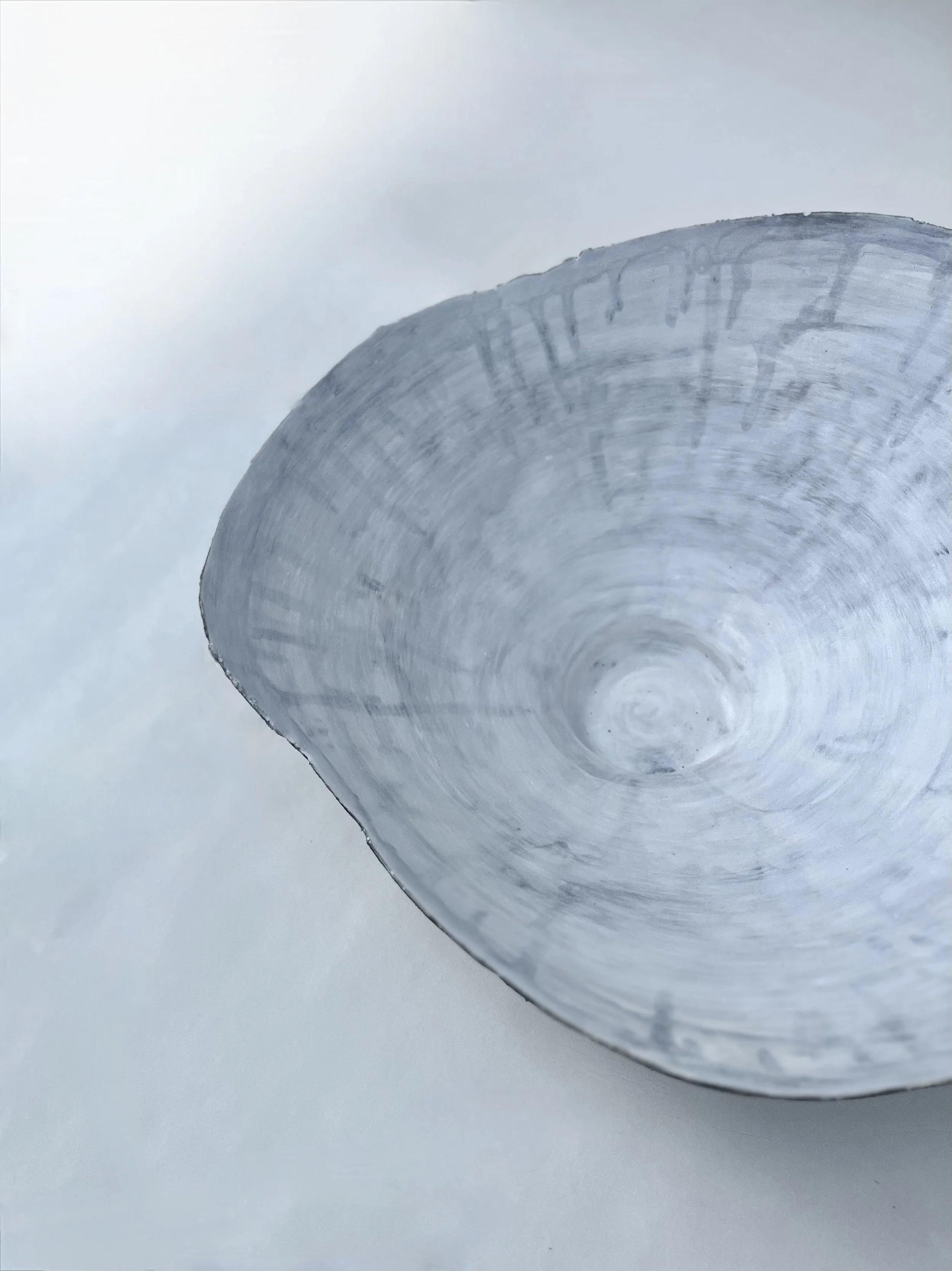 LEPIC052 Large White Drip Bowl-8.jpeg