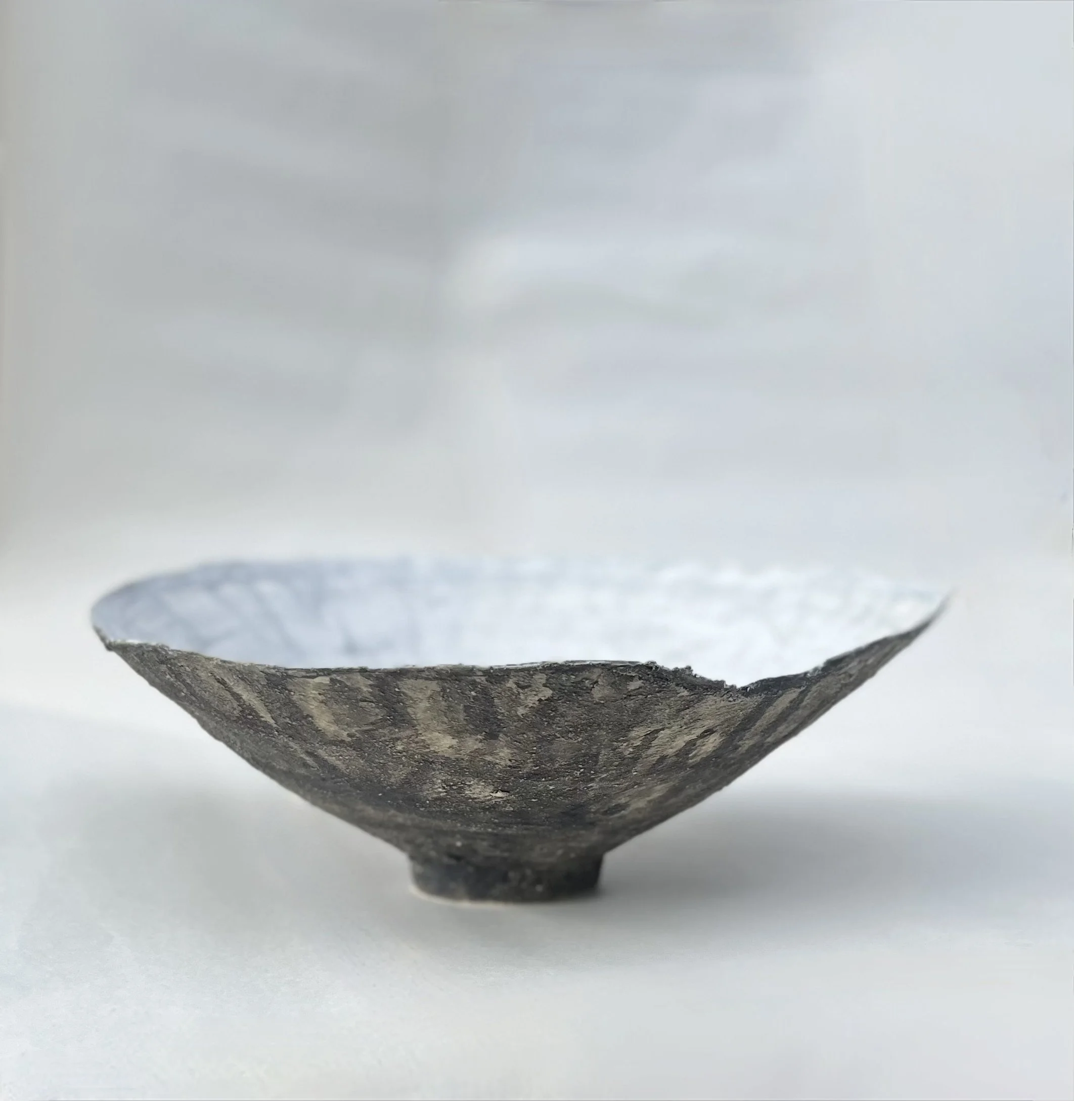 LEPIC052 Large White Drip Bowl-11.jpeg