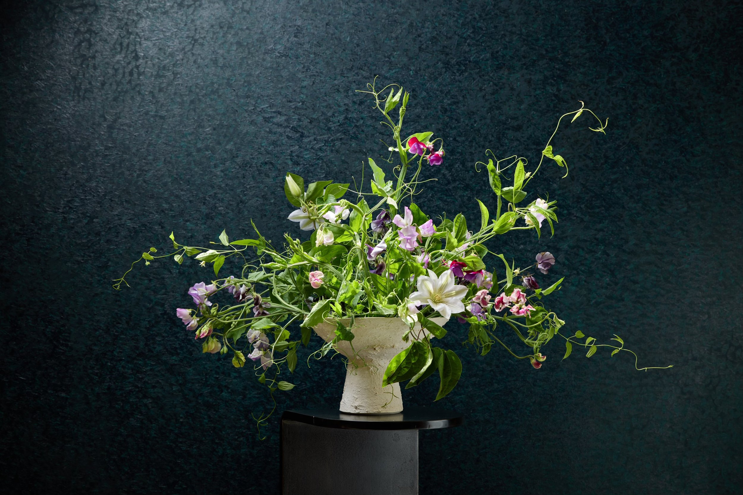 LEPIC025-White Missi Vase-Altuzarra 2.jpeg