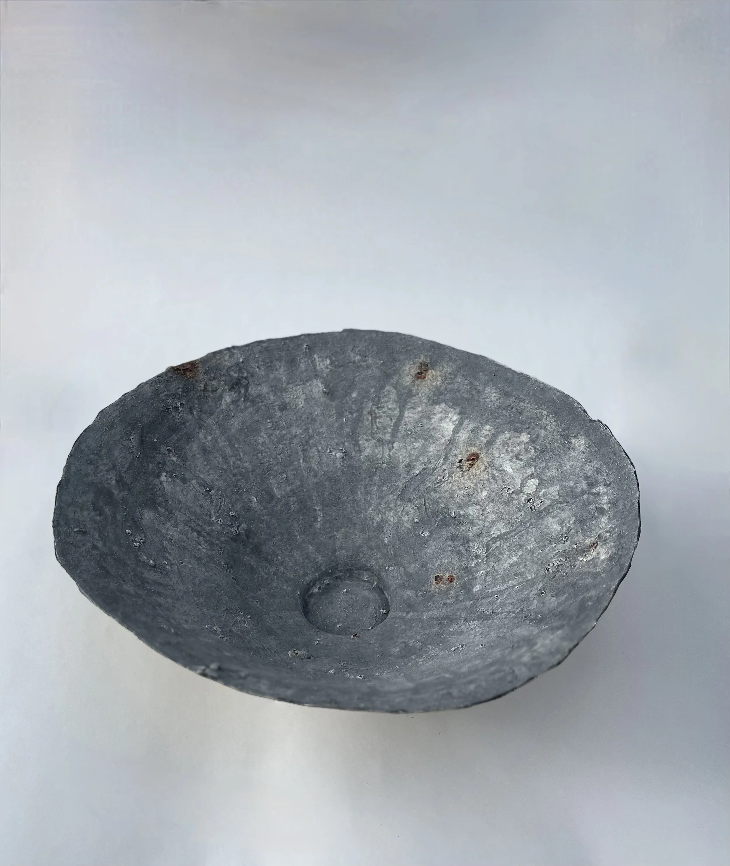 LEPIC051 Large Grey Texture Bowl-4.jpeg