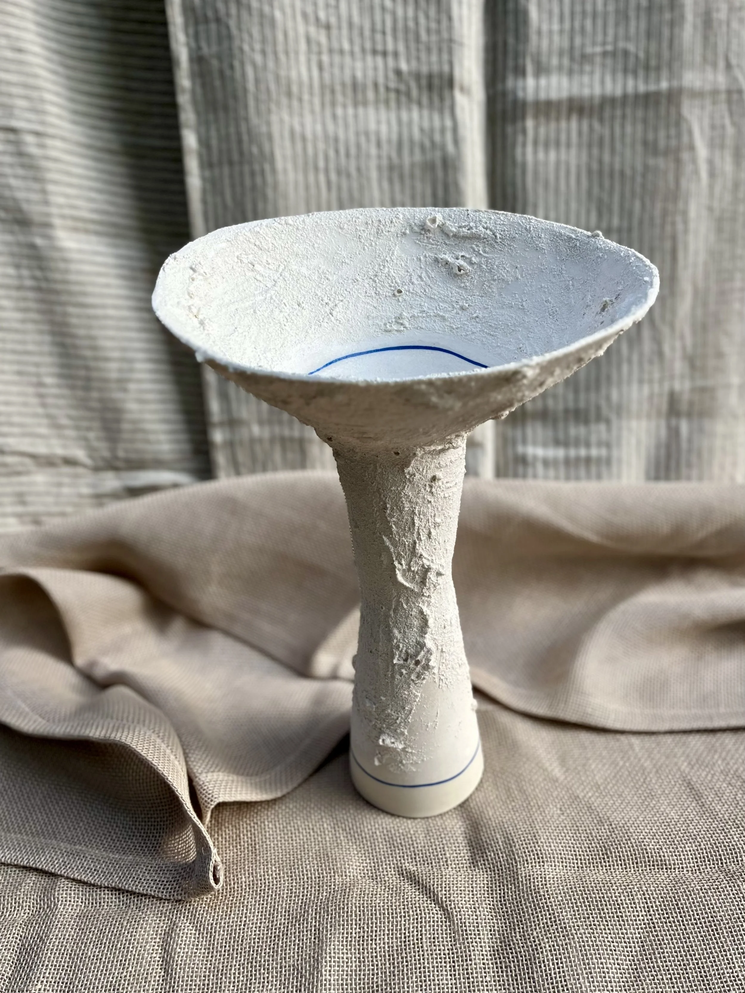 LEPIC055-WHITE WITH BLUE VASE WITH TALL FOOT-3.jpeg