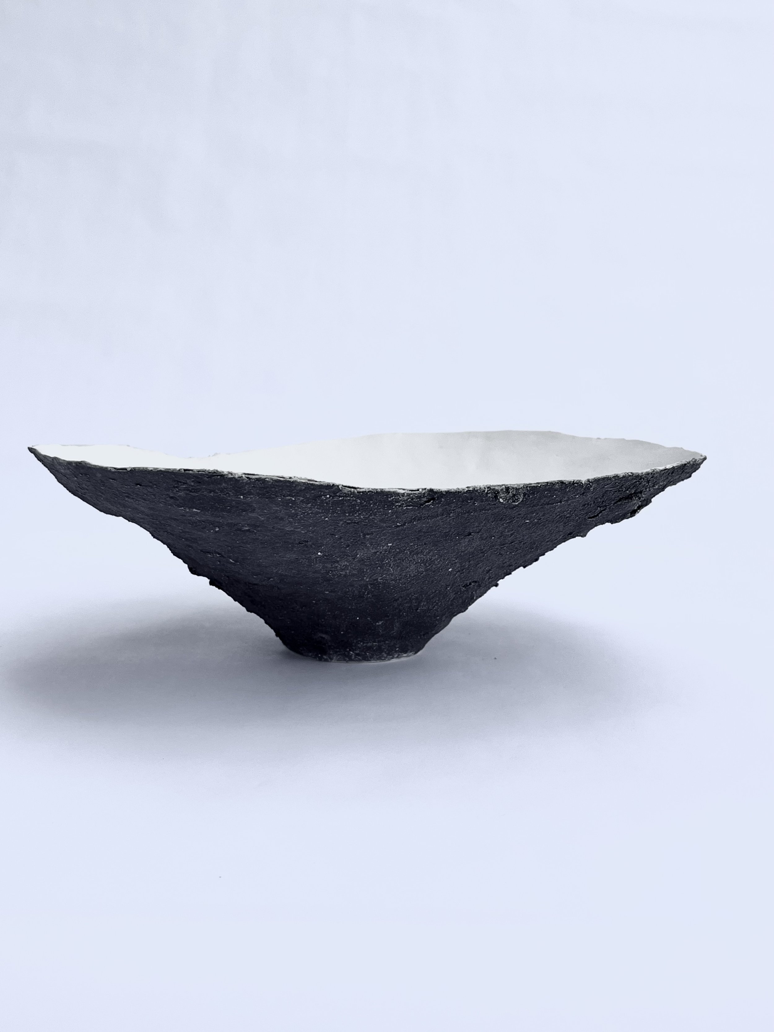 LEPIC085-White and Black Bowl medium-7.jpeg