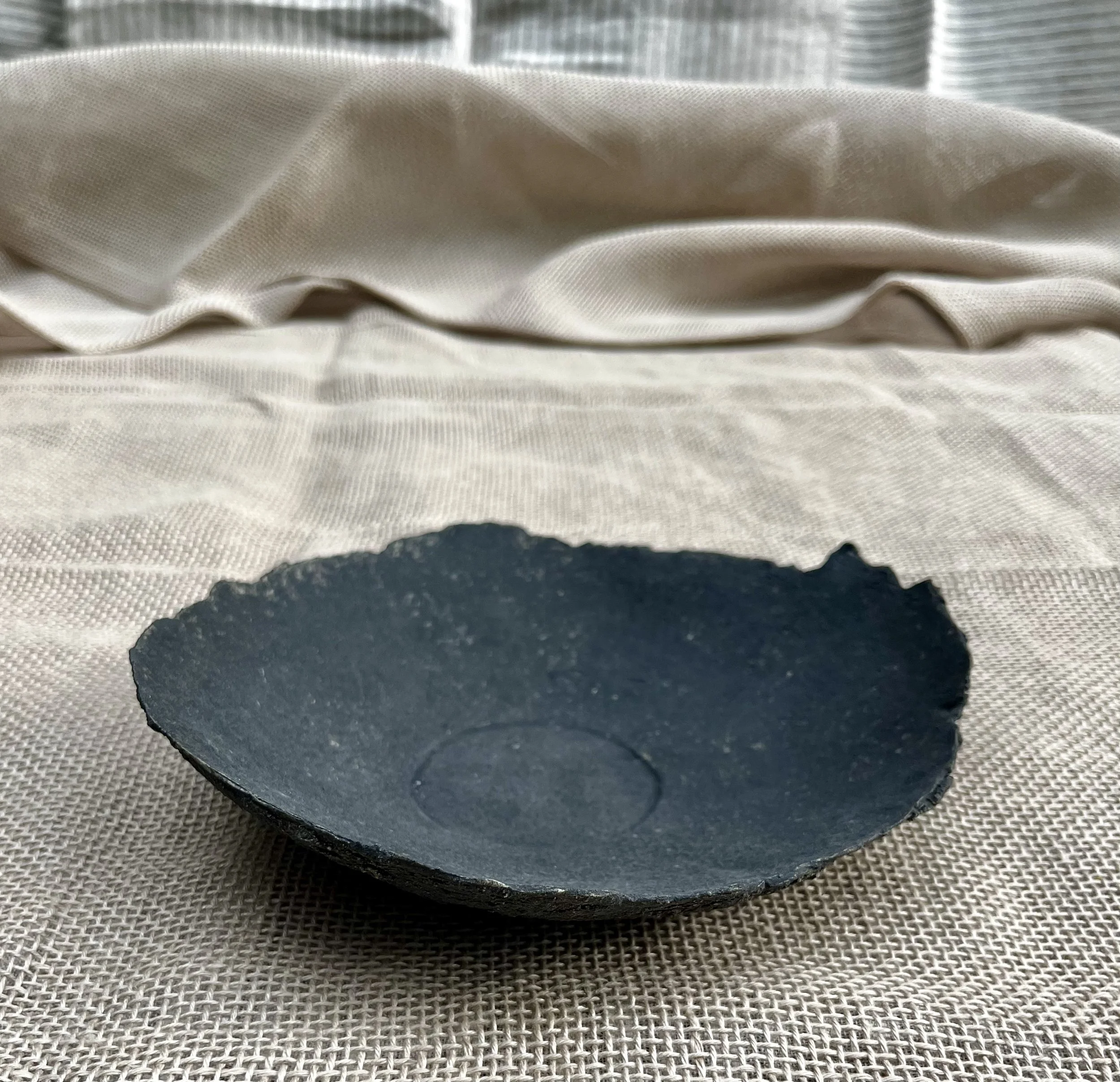 LEPIC049 Shallow Black Dish.jpeg