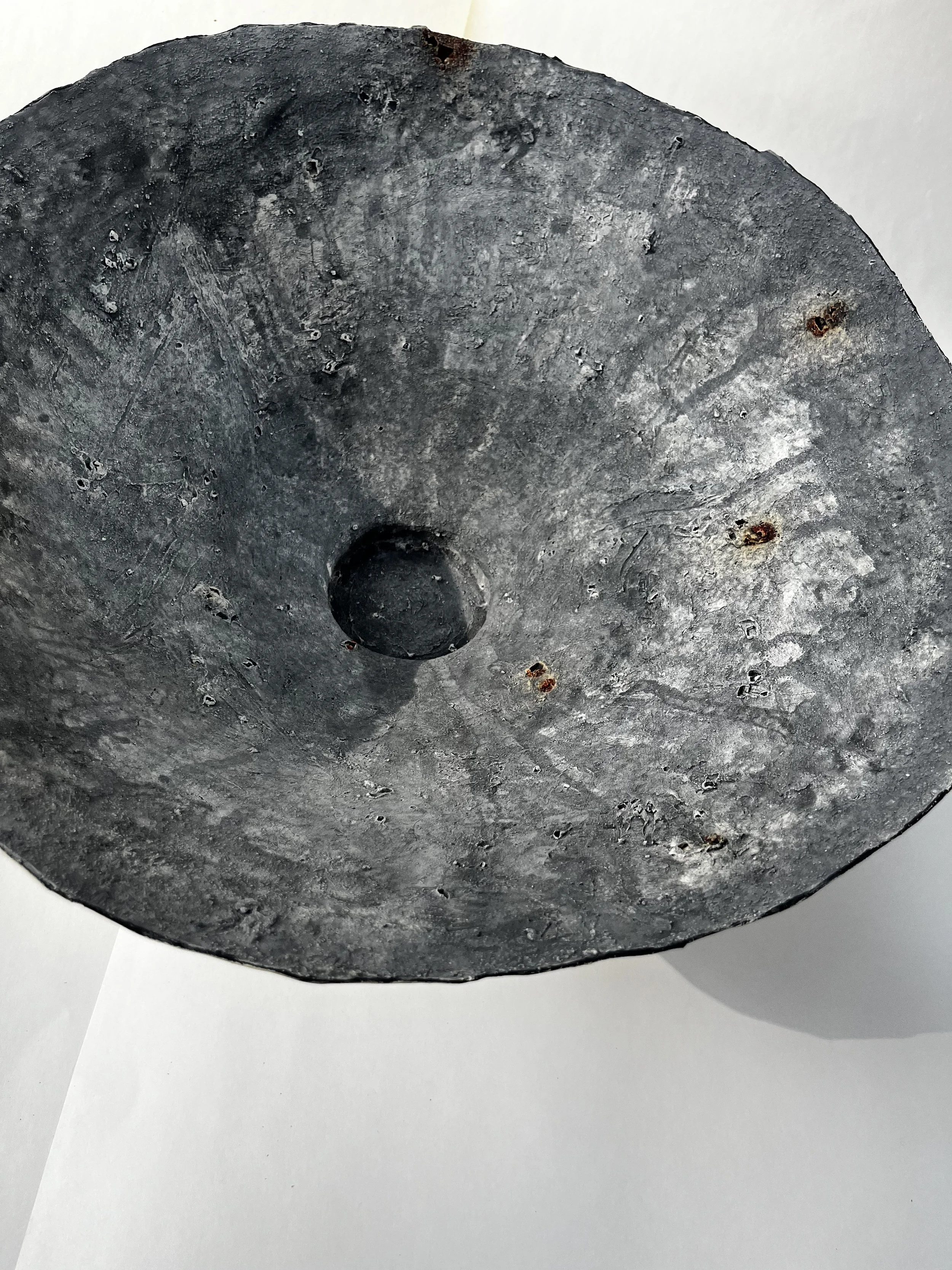 LEPIC051 Large Grey Texture Bowl-7.jpeg