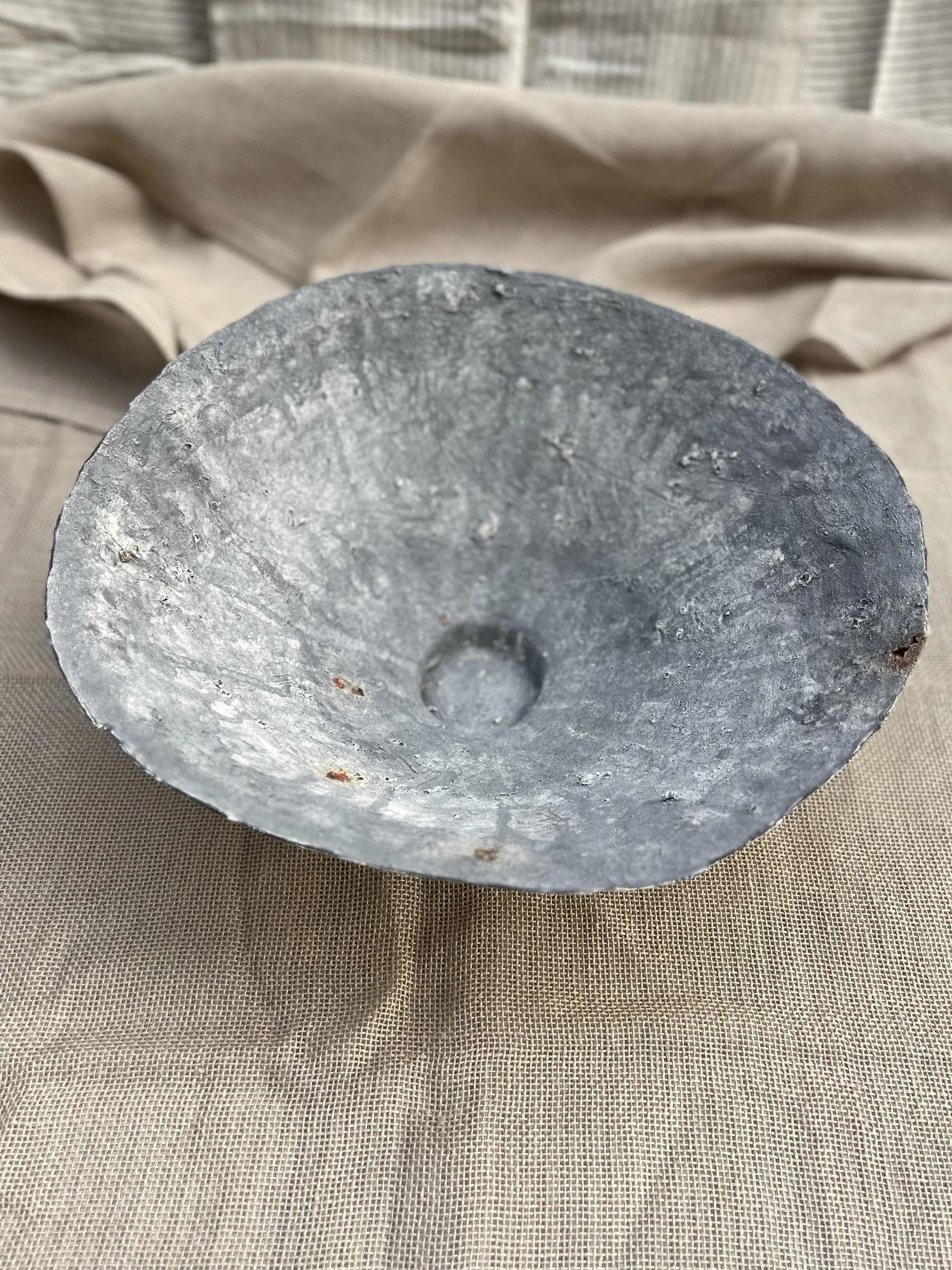 LEPIC051 Large Grey Texture Bowl-14.jpeg