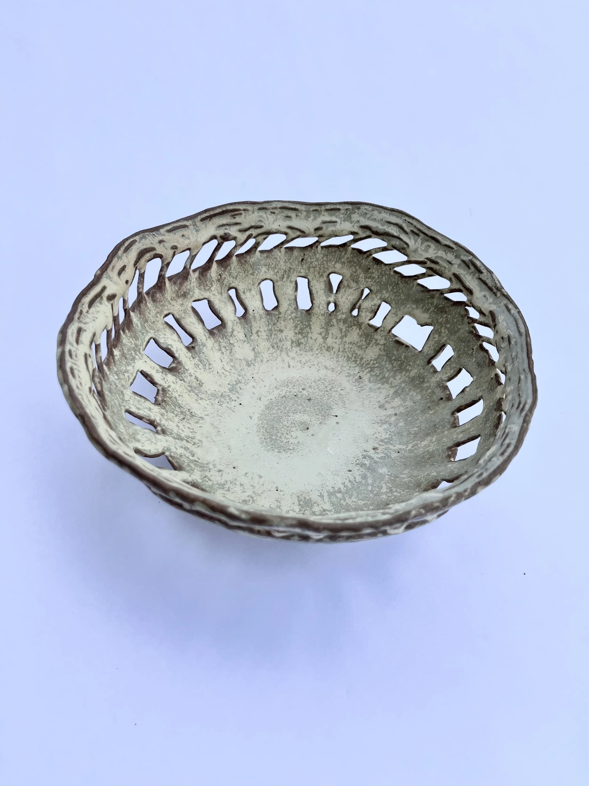 LEPIC039-Yellow basket Bowl-6.jpeg
