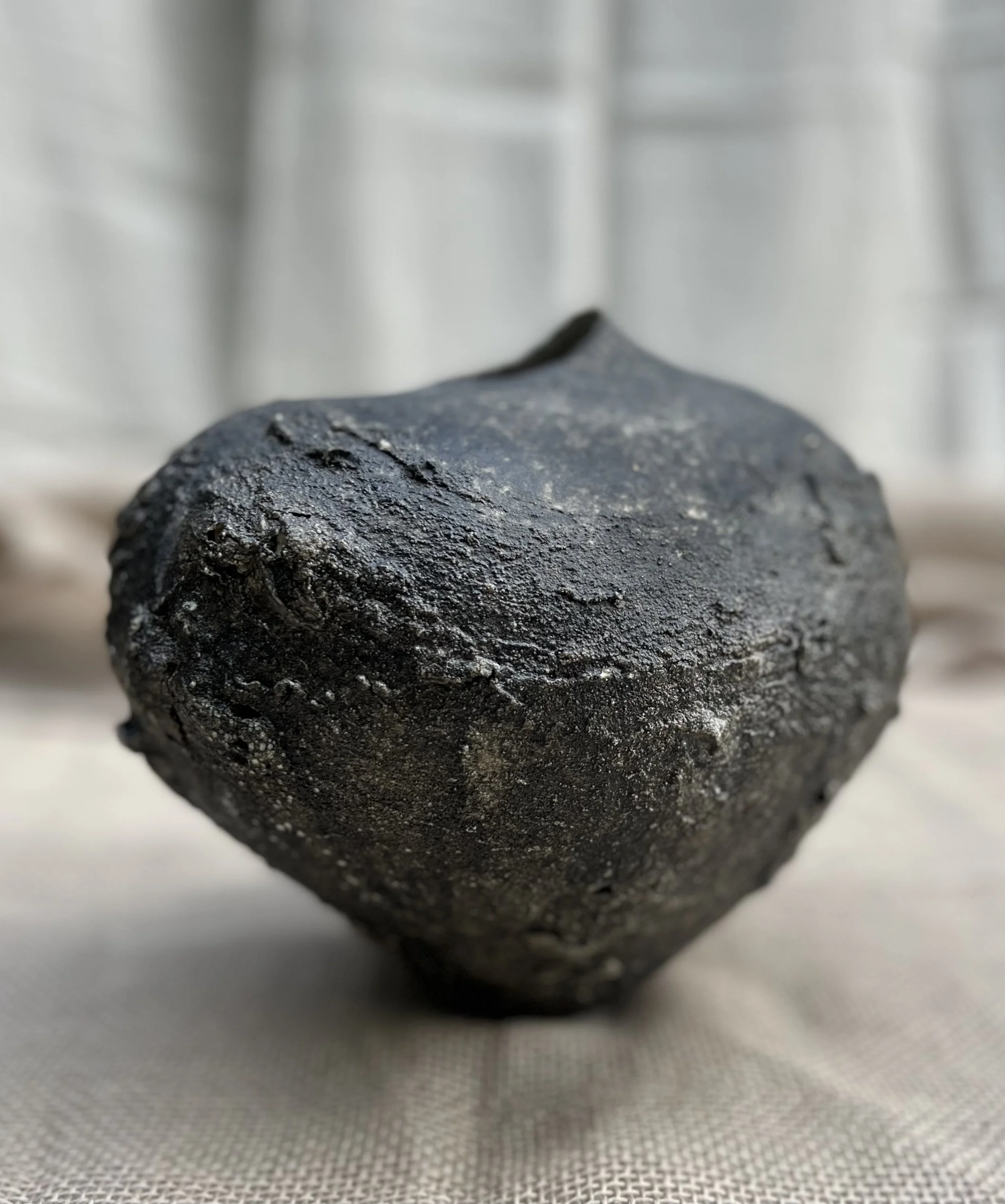 LEPIC056- Black Sphere- 4.jpeg