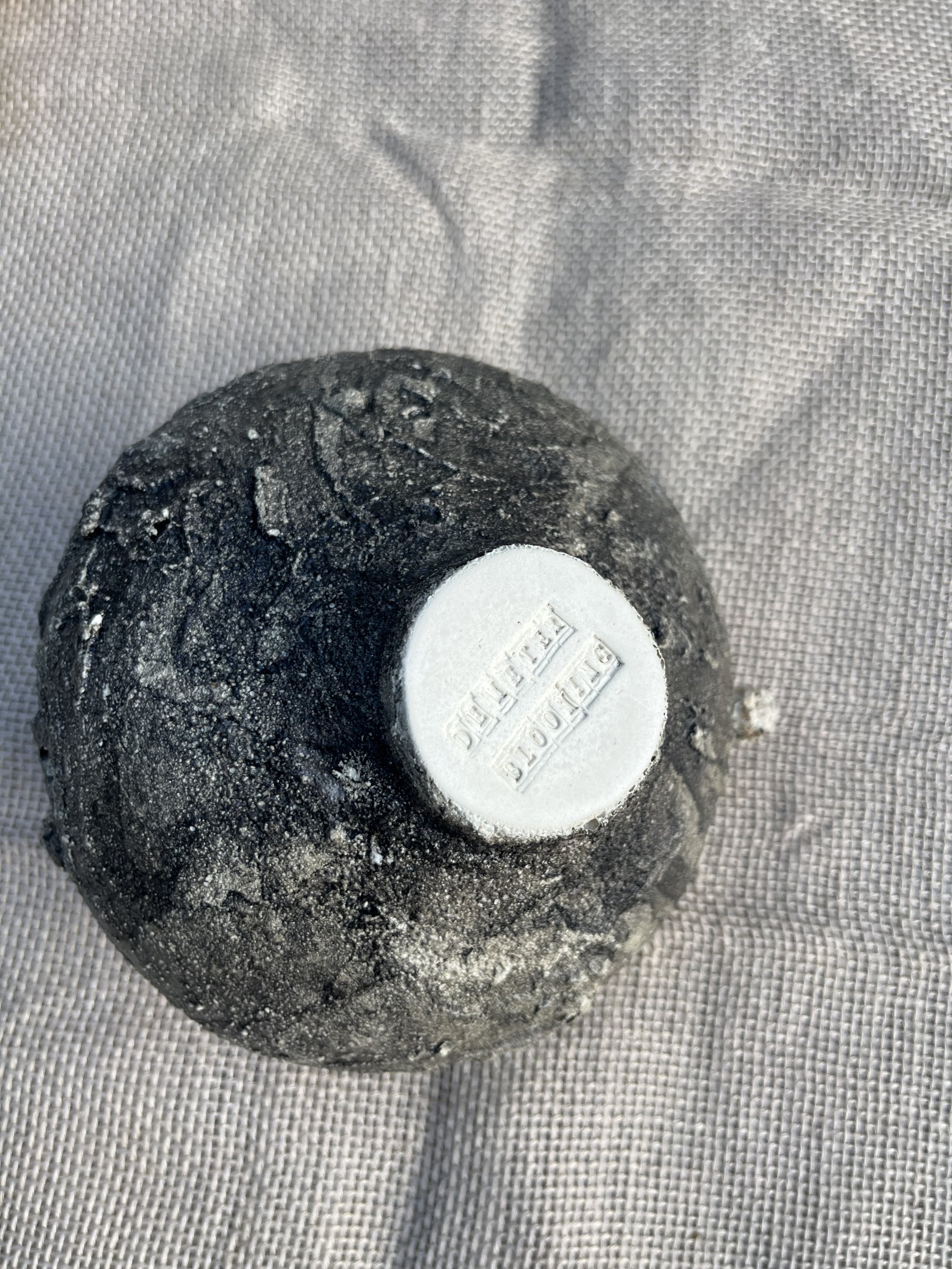 LEPIC087-Grey Sphere-4.jpeg