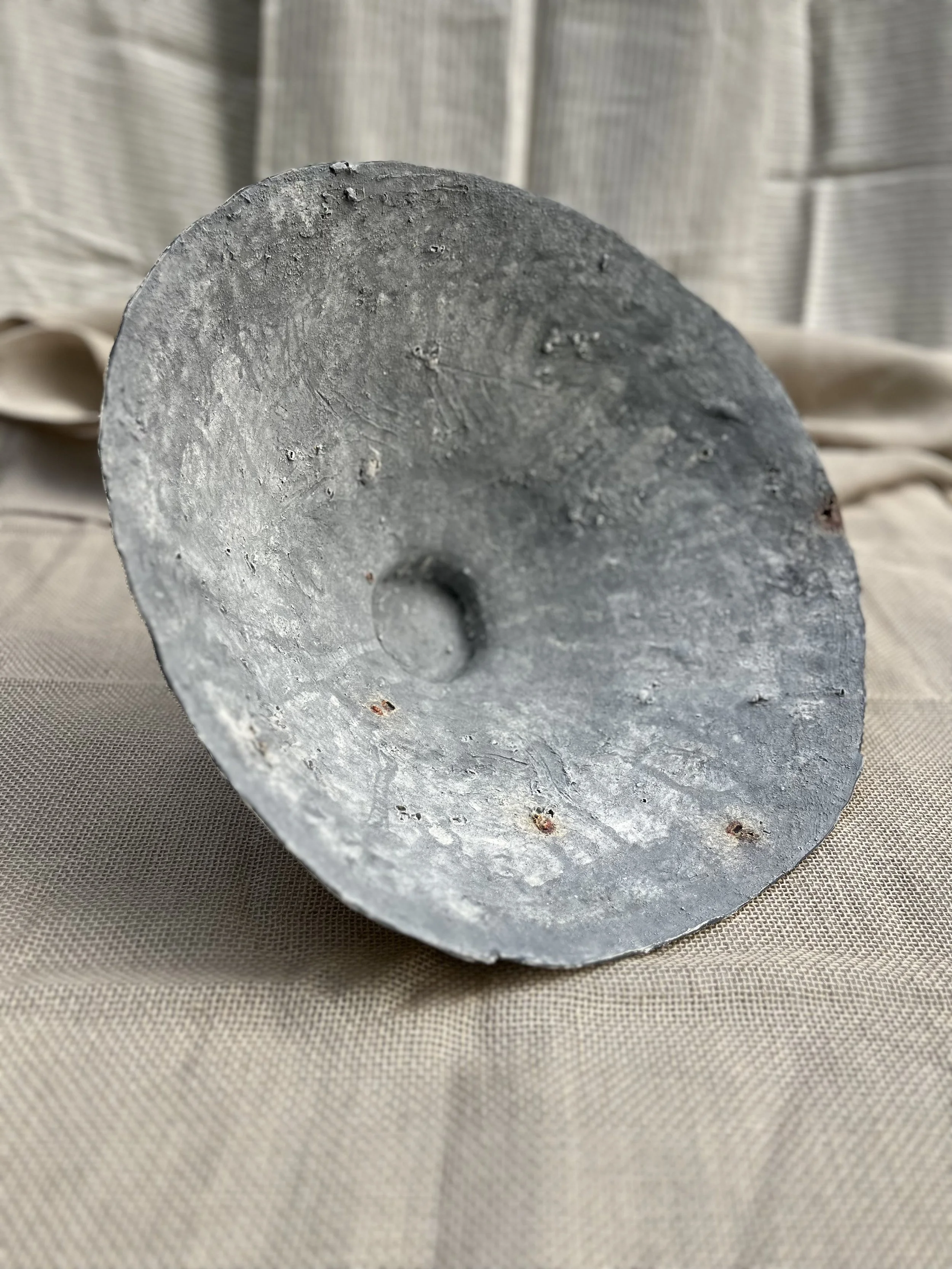 LEPIC051 Large Grey Texture Bowl-12.jpeg