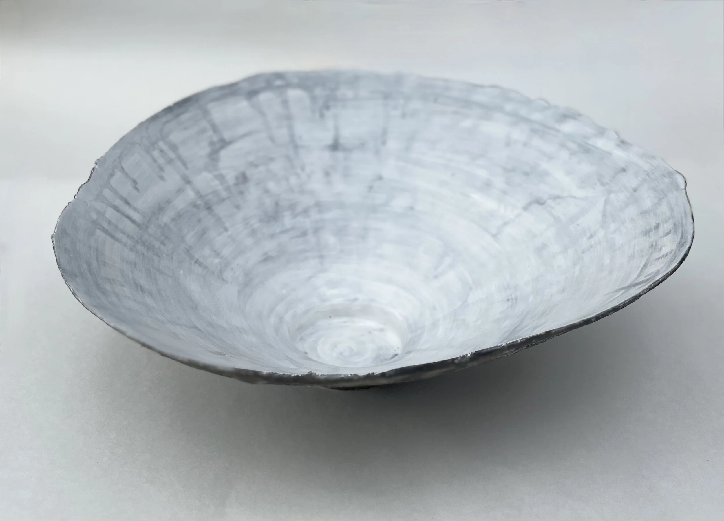 LEPIC052 Large White Drip Bowl-7.jpeg