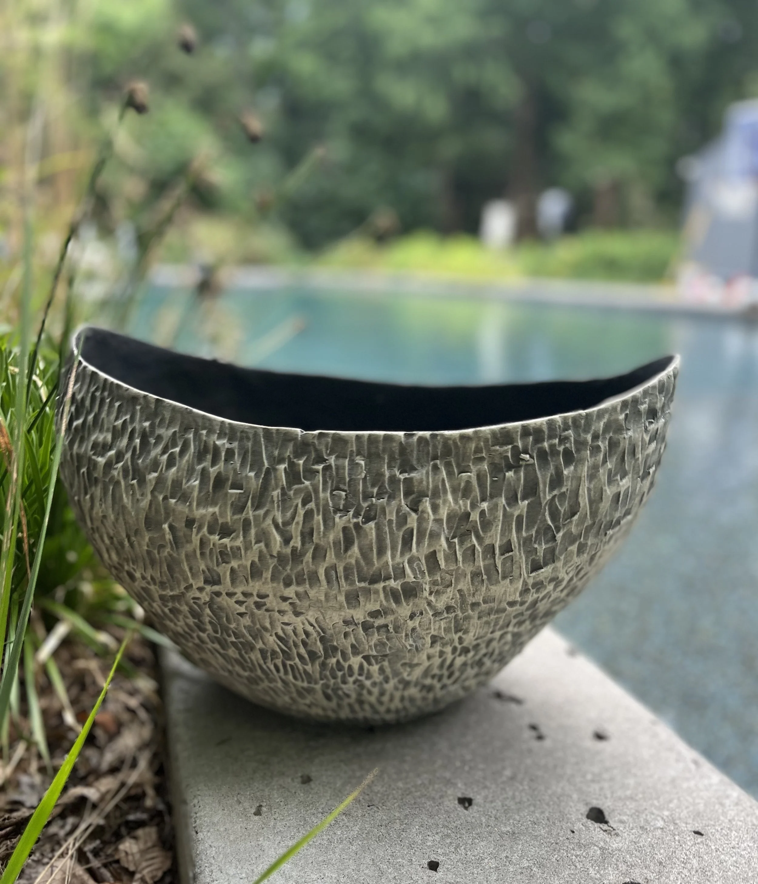 LEPIC103-Textured Bowl-10.jpeg