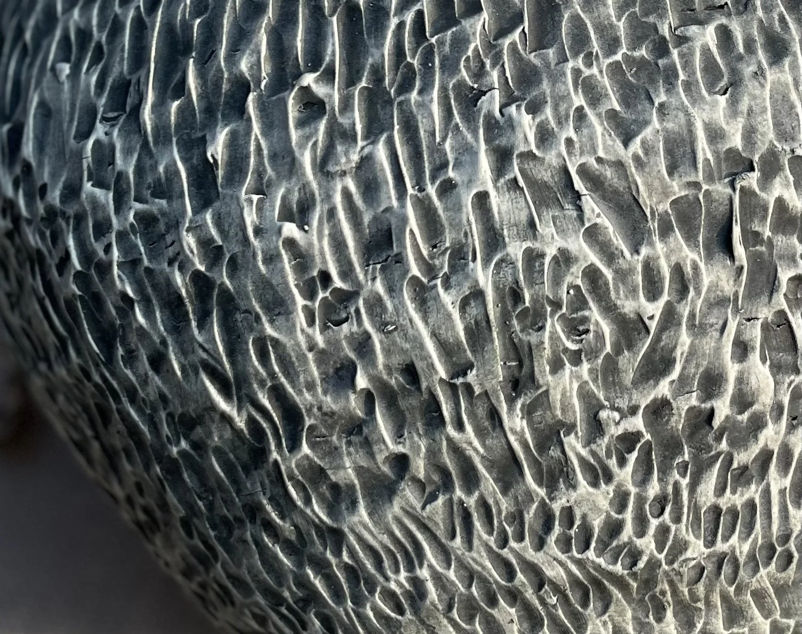 LEPIC103-Textured Bowl-1.jpeg