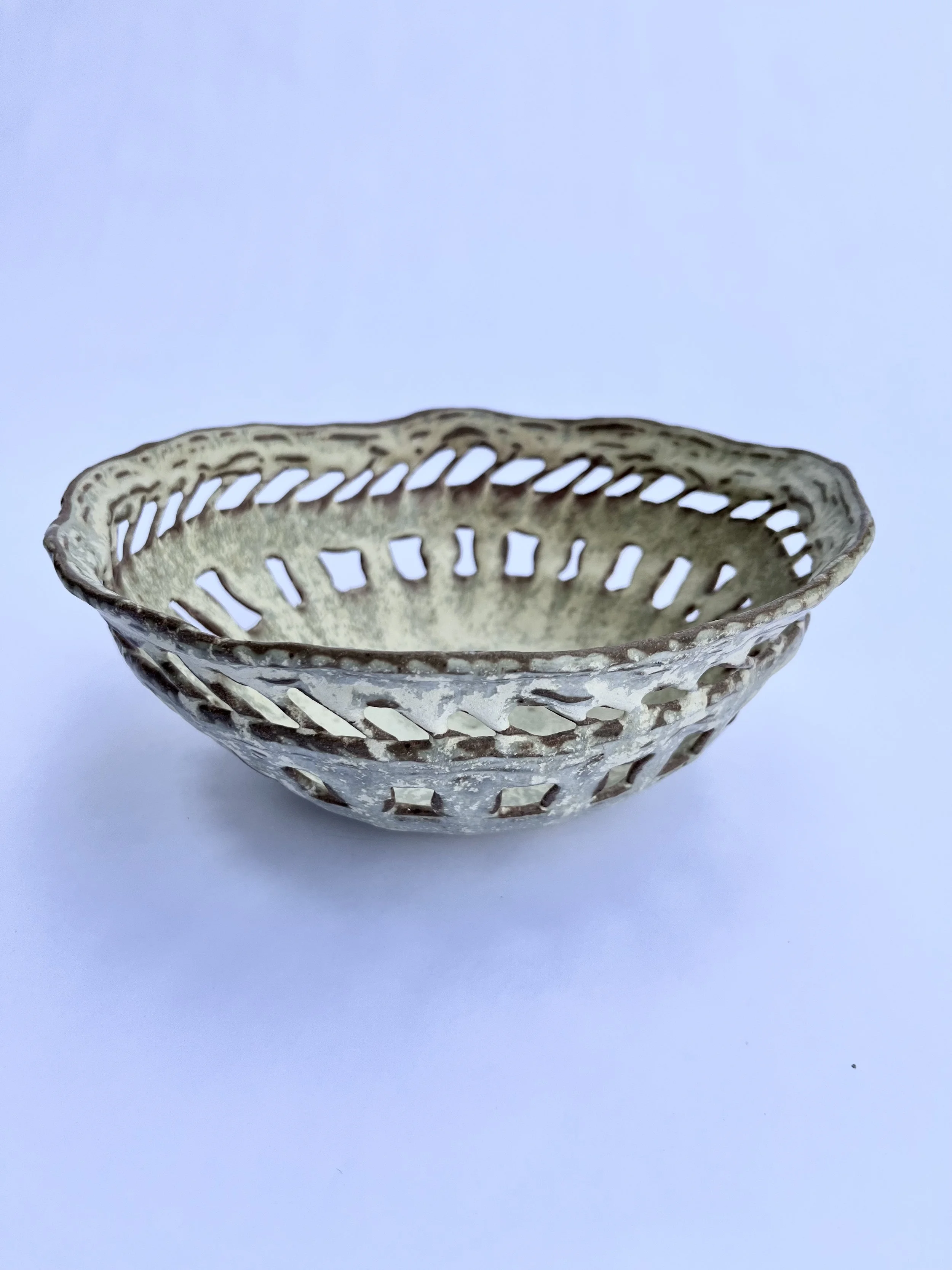 LEPIC039-Yellow basket Bowl-2.jpeg