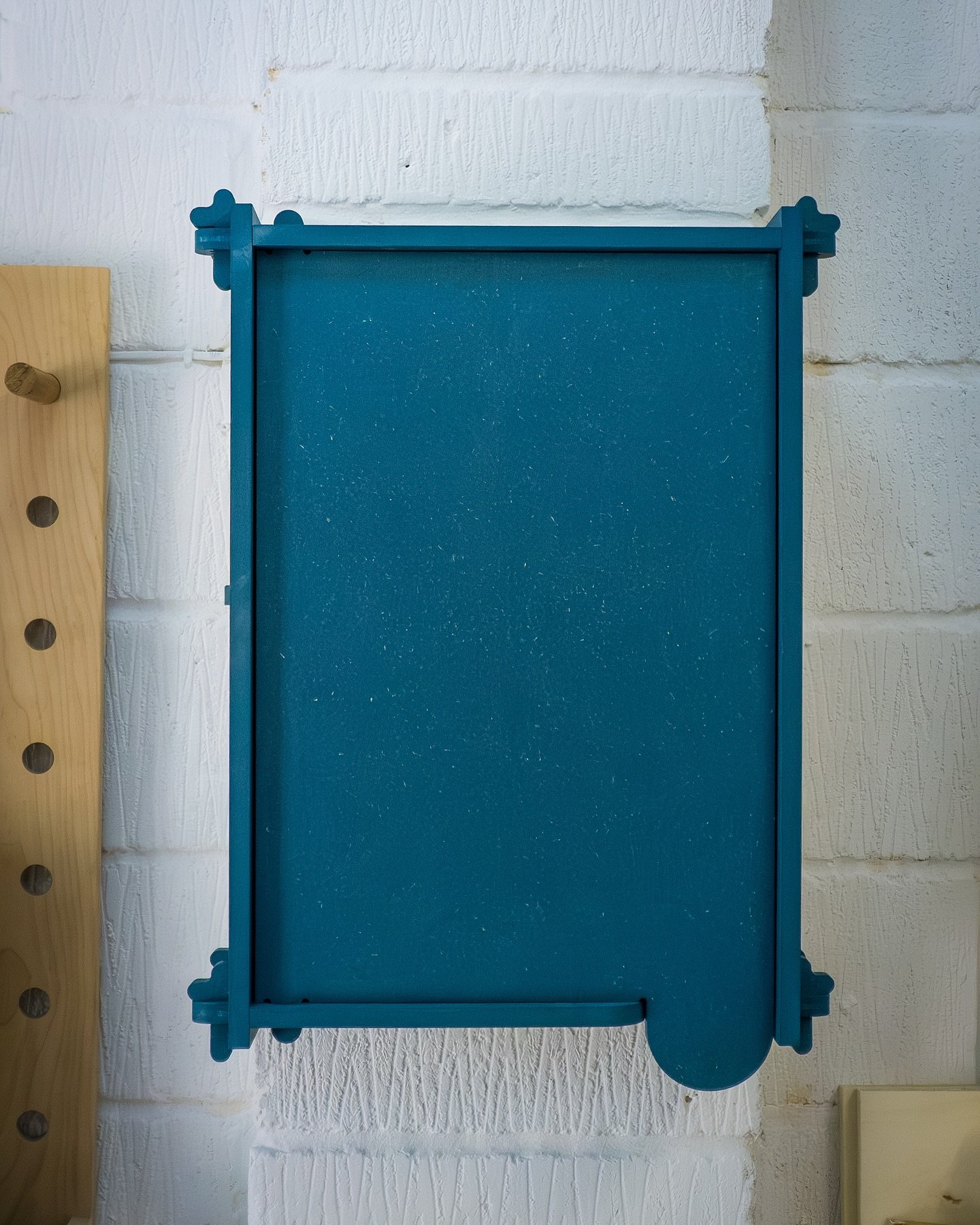 Peg wall cabinet in blue #valchromat