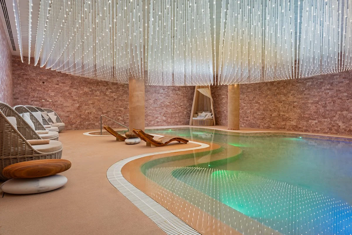 wow MZ hotel pool2.jpg
