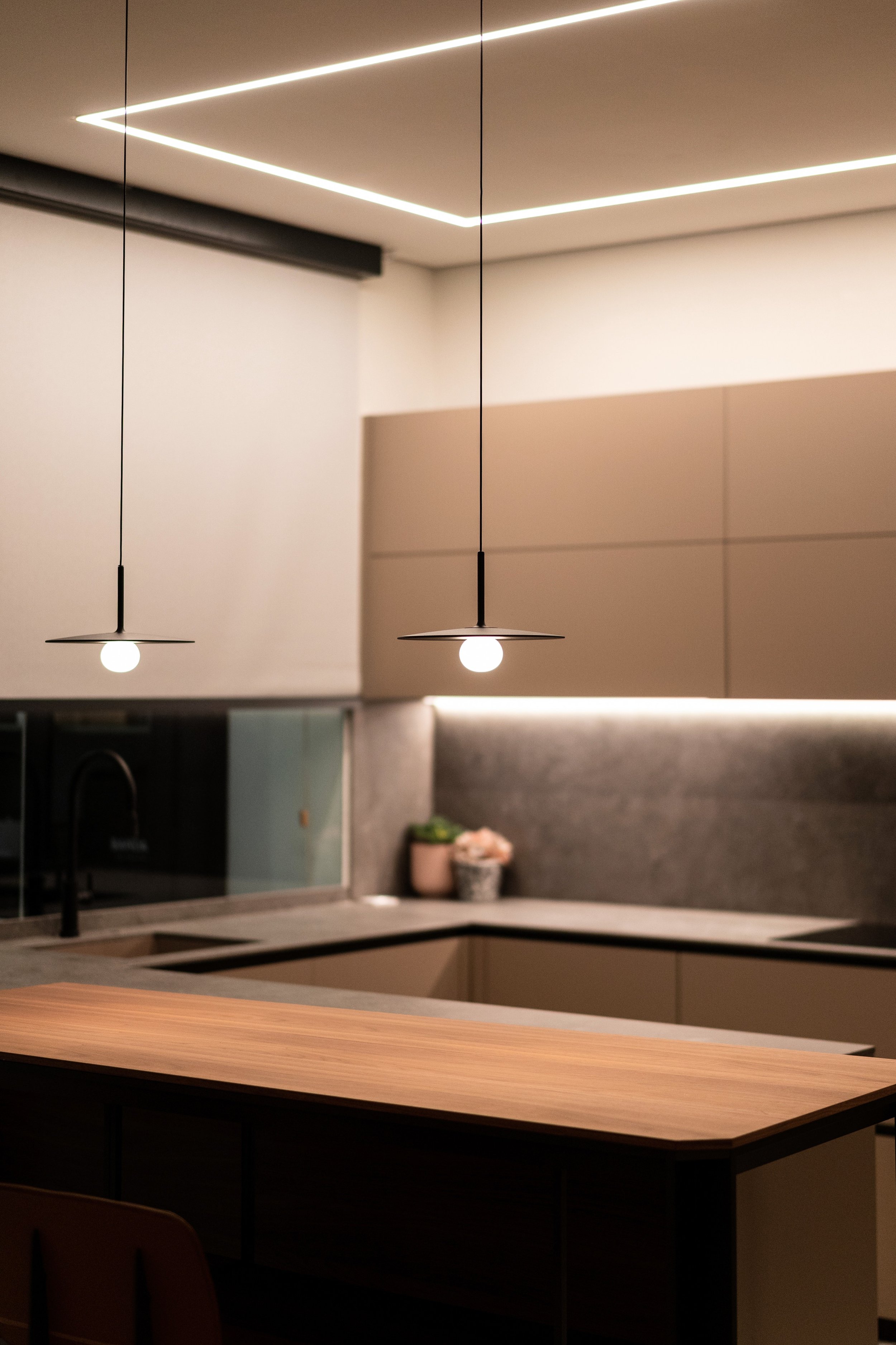 Carel - Dic 2022-60- Color.jpg