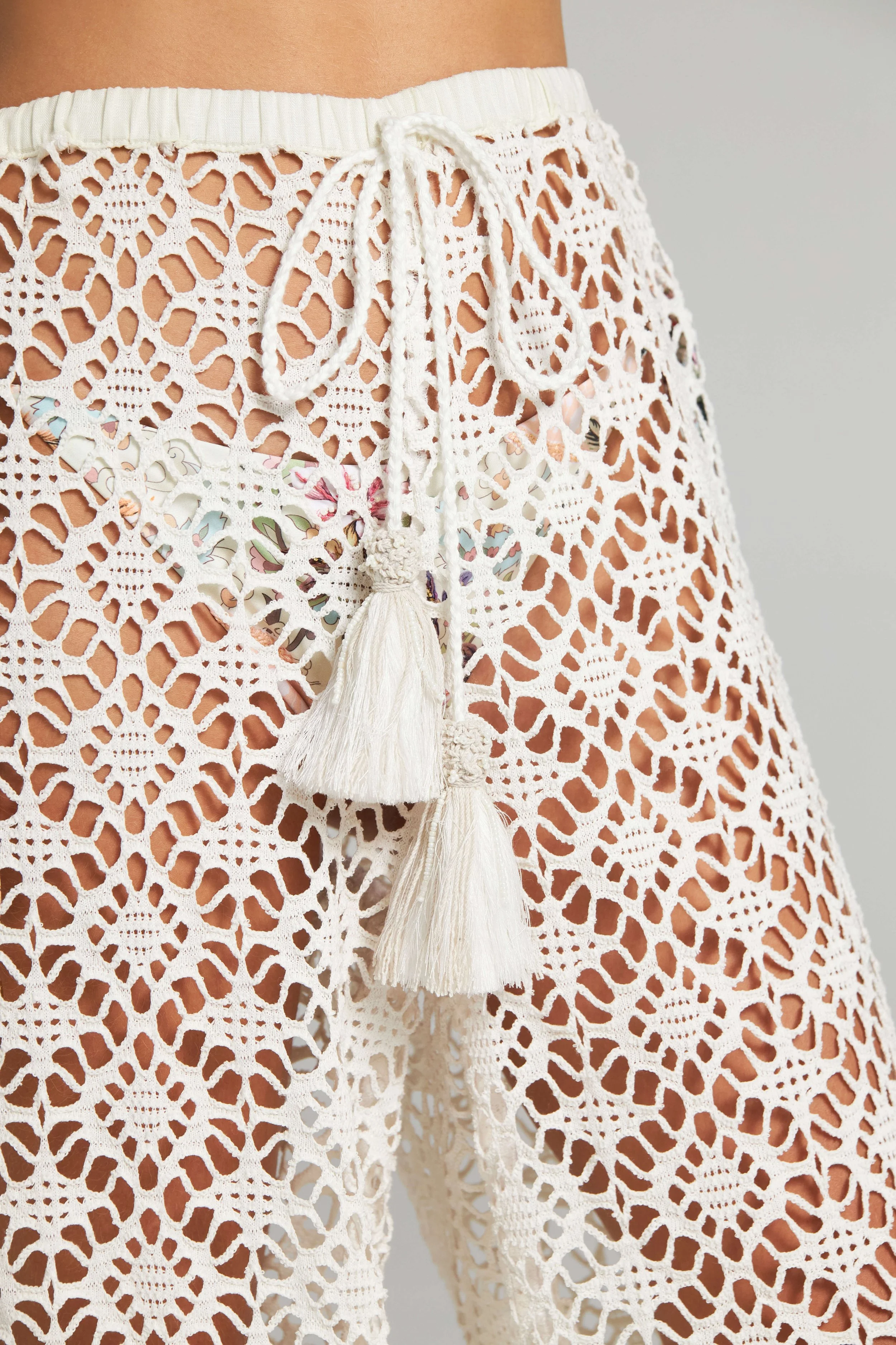 CROCHET PANT TASSELS PLAYA LIMON.jpg