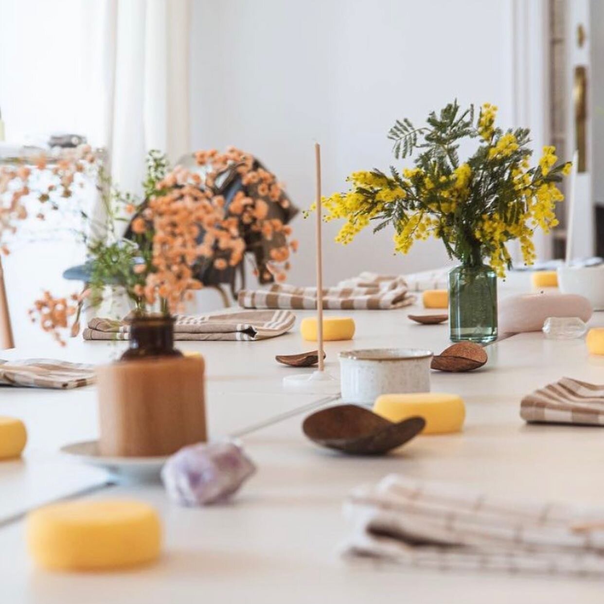 Recuerdos de un evento muy especial🫶🏽 

@thehealthyartclub cree en la belleza como camino para abrirse posibilidades, por eso nos hizo mucha ilusi&oacute;n que nos escogiesen para su primer workshop en Madrid🫶🏽. 

#espaciodcollab #espaciodeevento