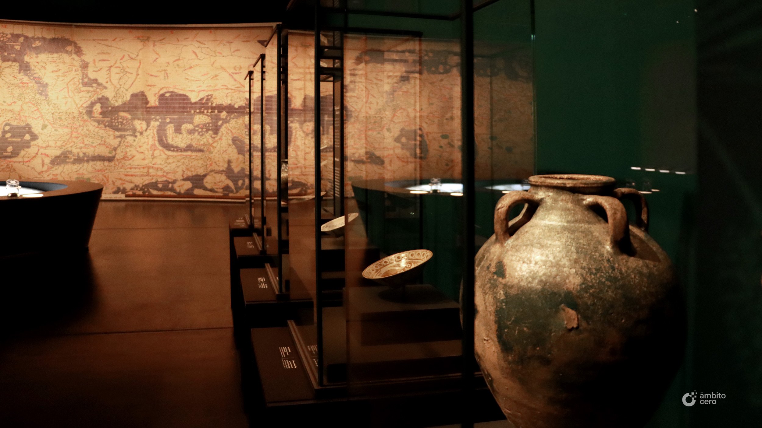 15-a-seat-at-the-table-mia-qatar-islamic-art-arte-islamico-doha-qatar-exhibition-museum-ambito-cero-dining-with-the-sultan-exposicion.jpg