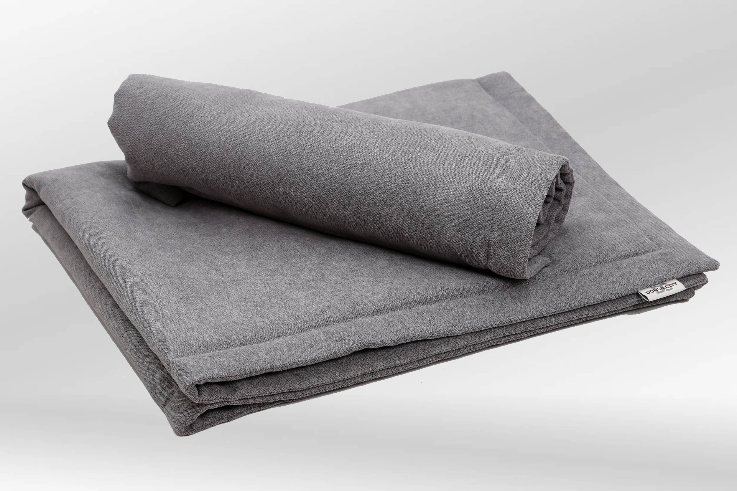 SimplyNorse-DogsInTheCity-Monterey-Grey-Blanket-DogBlanket-Hundfilt-Gra-Monterey-Hundtacke-2.jpeg