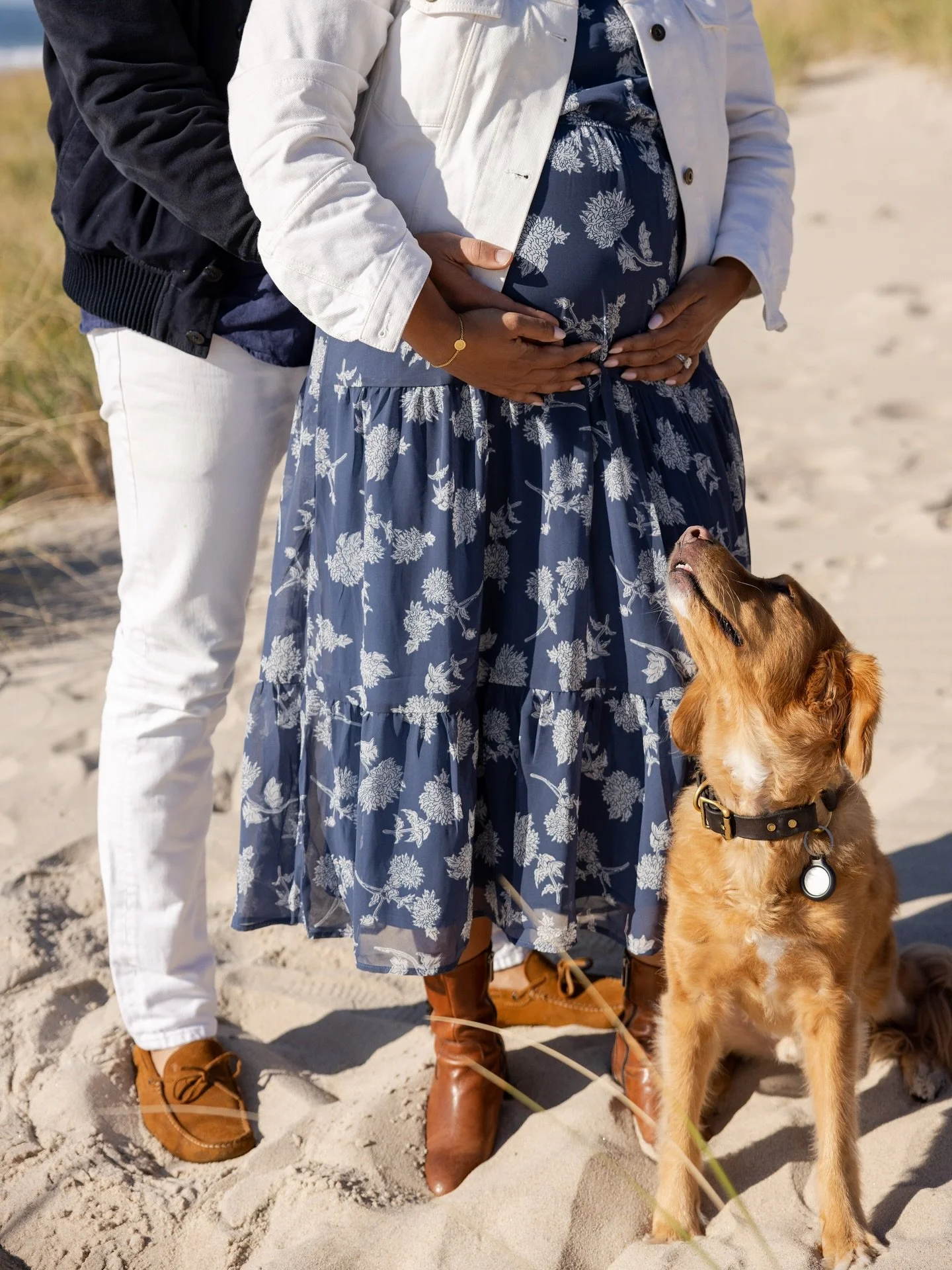 Big fan of bringing the whole fam to the photoshoot 🐶