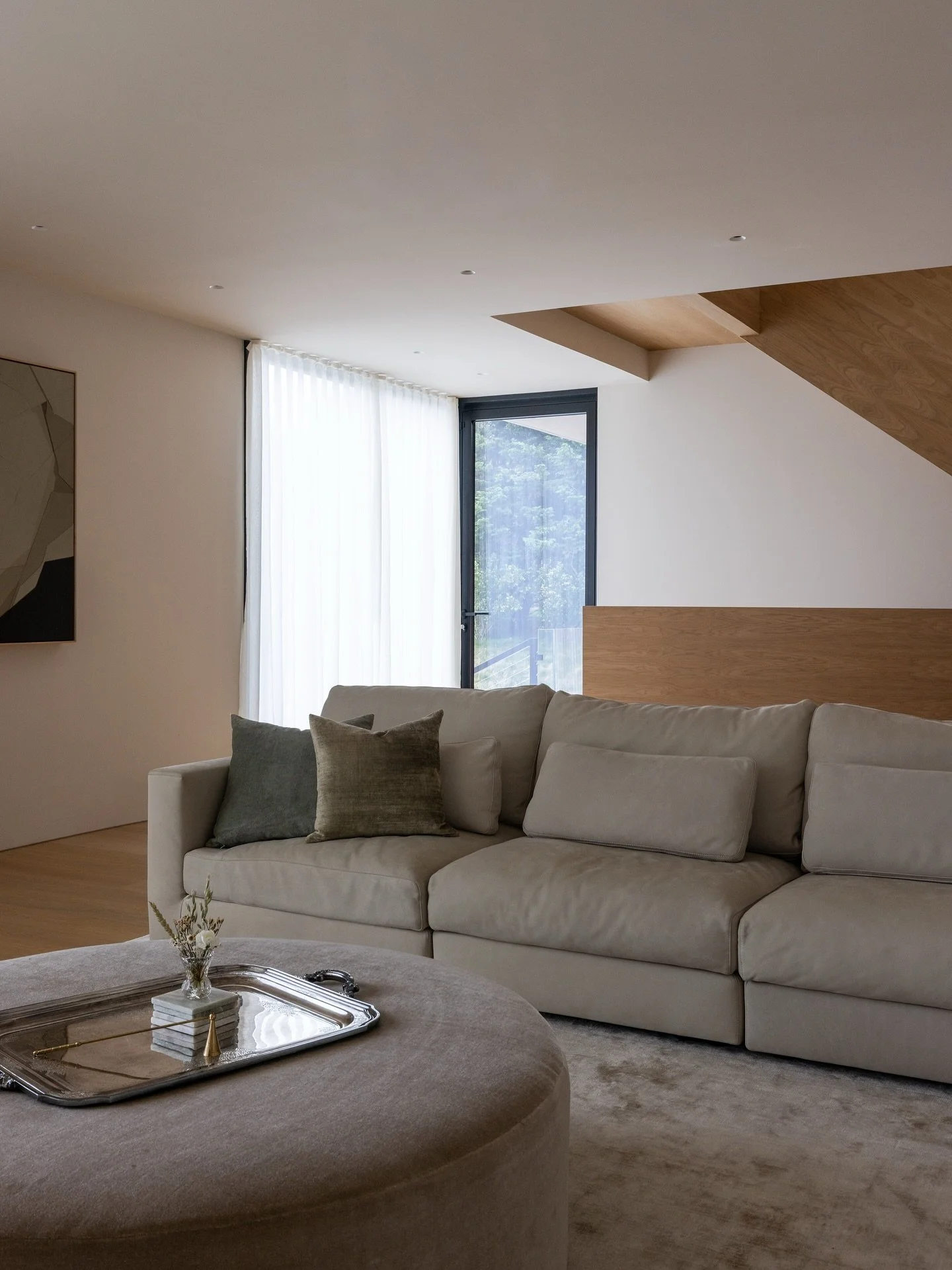 Minimalism in Montauk by @clairezeeinteriors