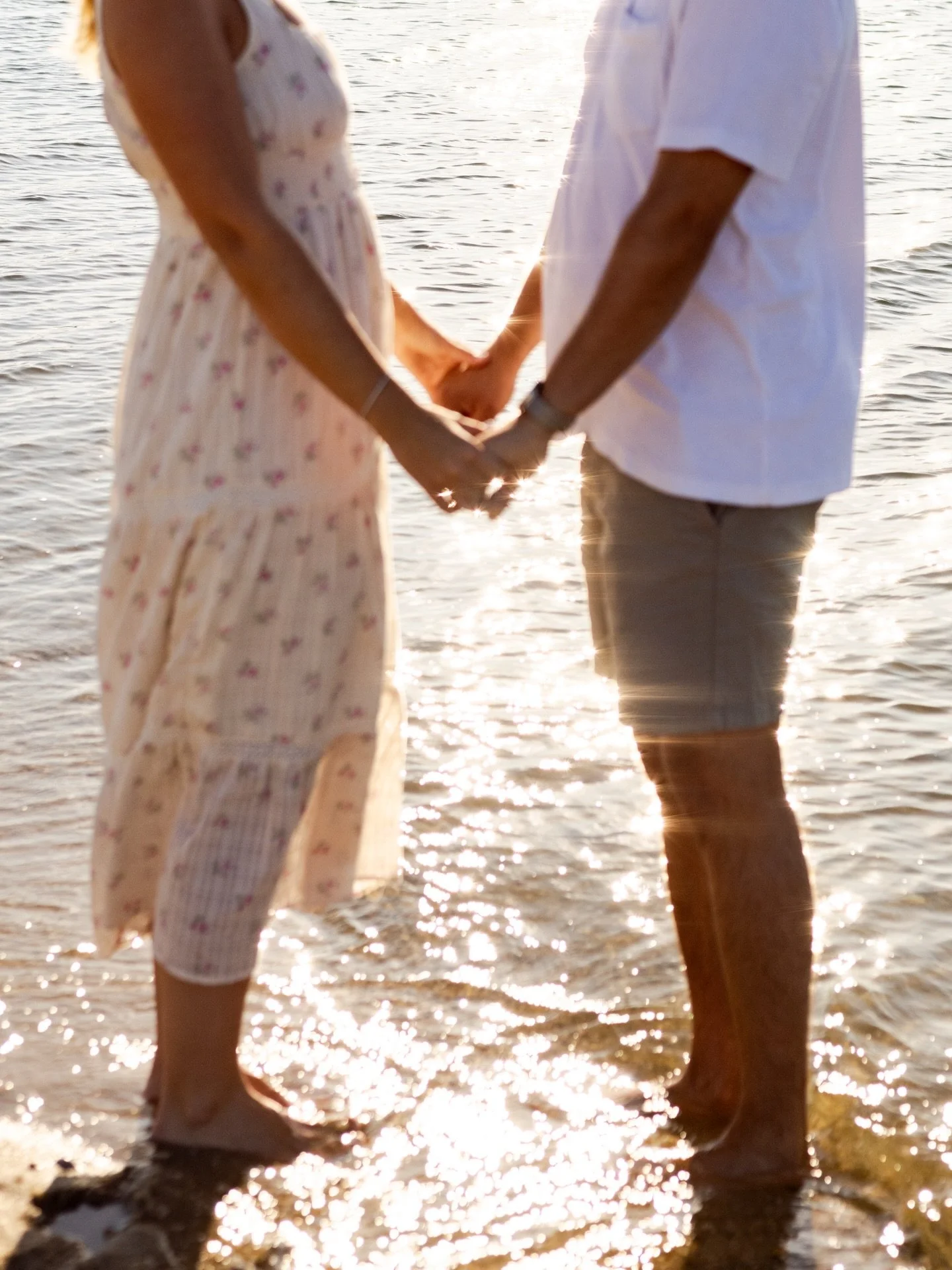 Seaside glitter backdrop 🌊✨