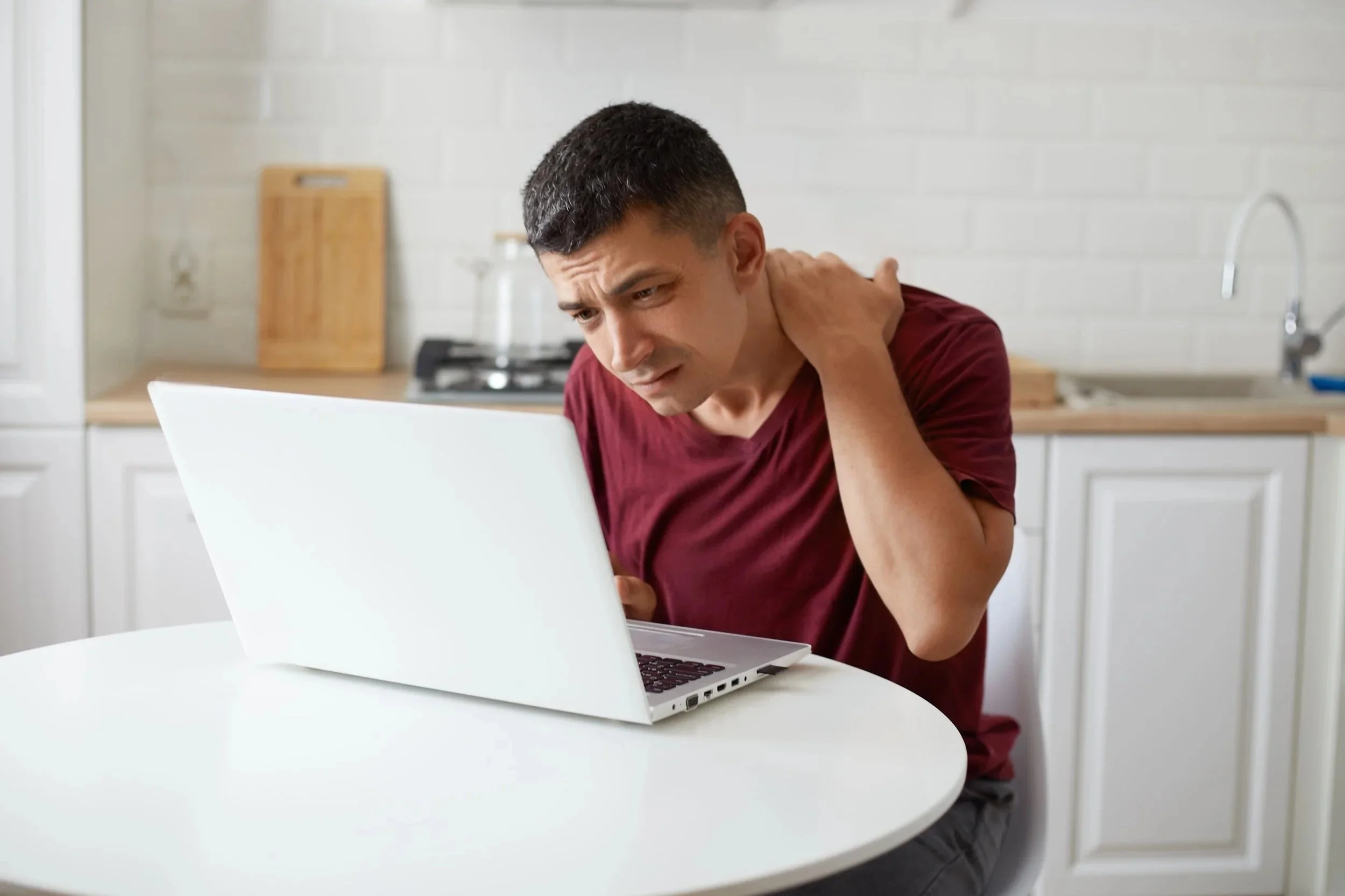 Why Desk Jobs Are a Major Cause of Neck Pain