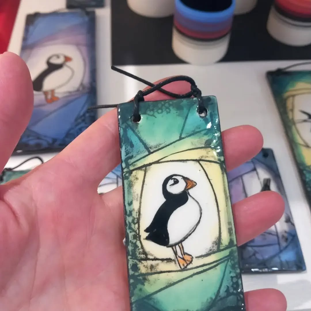 Introducing our second guest crafter for the month of July.

Delighted to welcome back the very popular Clair Norris from @samiestonceramics 

Clair creates the most beautiful ceramic hanging wall tiles with images of birds aswell as bees and butterf
