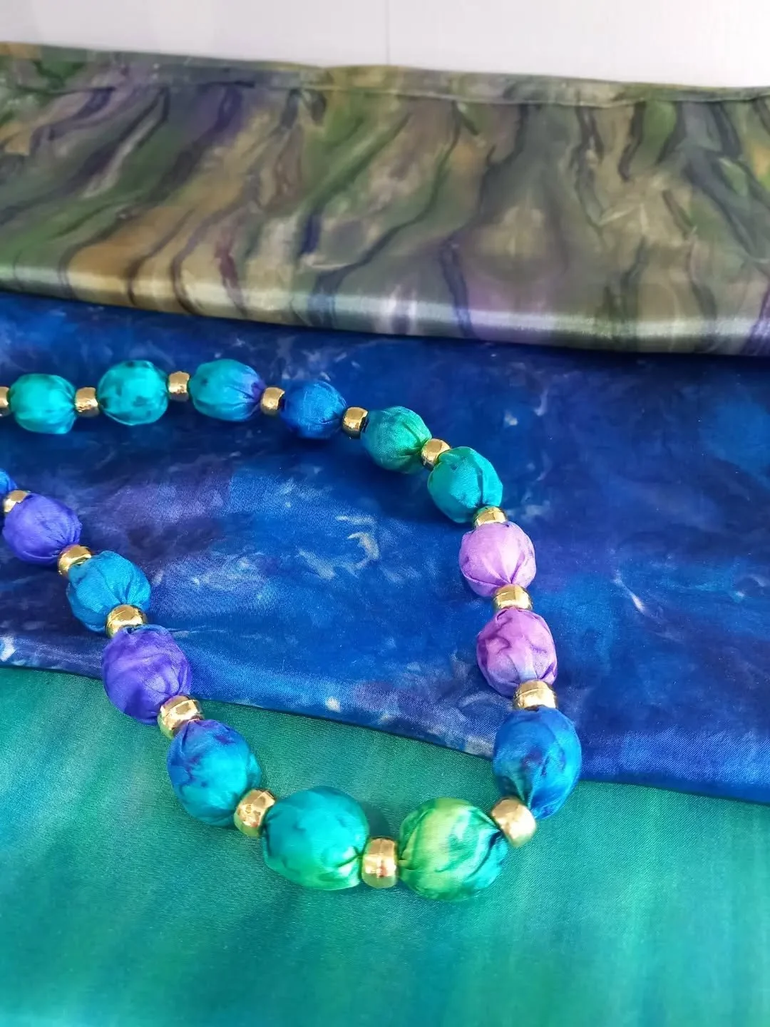A much brighter day today after the rain on Sunday.

These beautiful hand dyed silk scarves and necklaces from @caroline.earl.art bring some colour and joy on a Monday morning.

OPEN MONDAY-SATURDAY 10-5 
SUNDAY 12-4