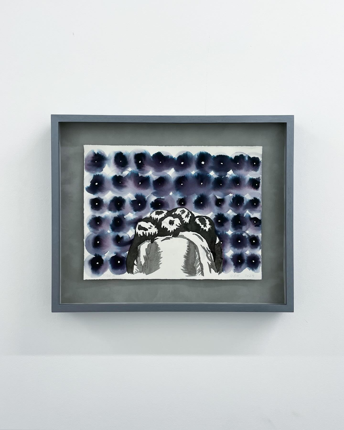 A small George Buclara work on paper.

Framed in ash wood with a silver finish. Mounted into an grey suede interior.

Part of the current exhibition @xxijrahii_ 

@animal.sleep 

#beuys #beuysframing #artwork #deptford #contemporaryart #framing #besp