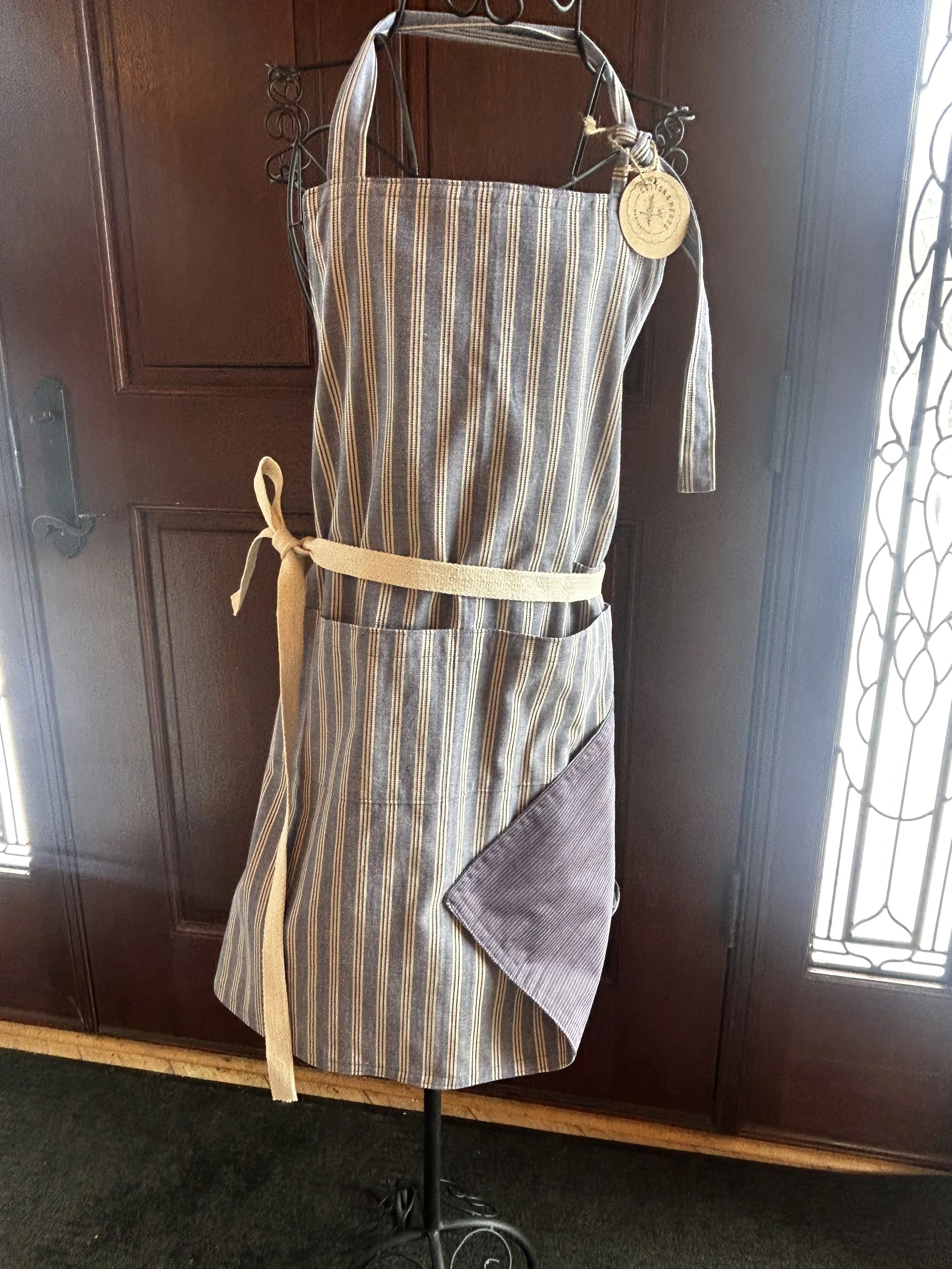 blue stripe back.jpeg